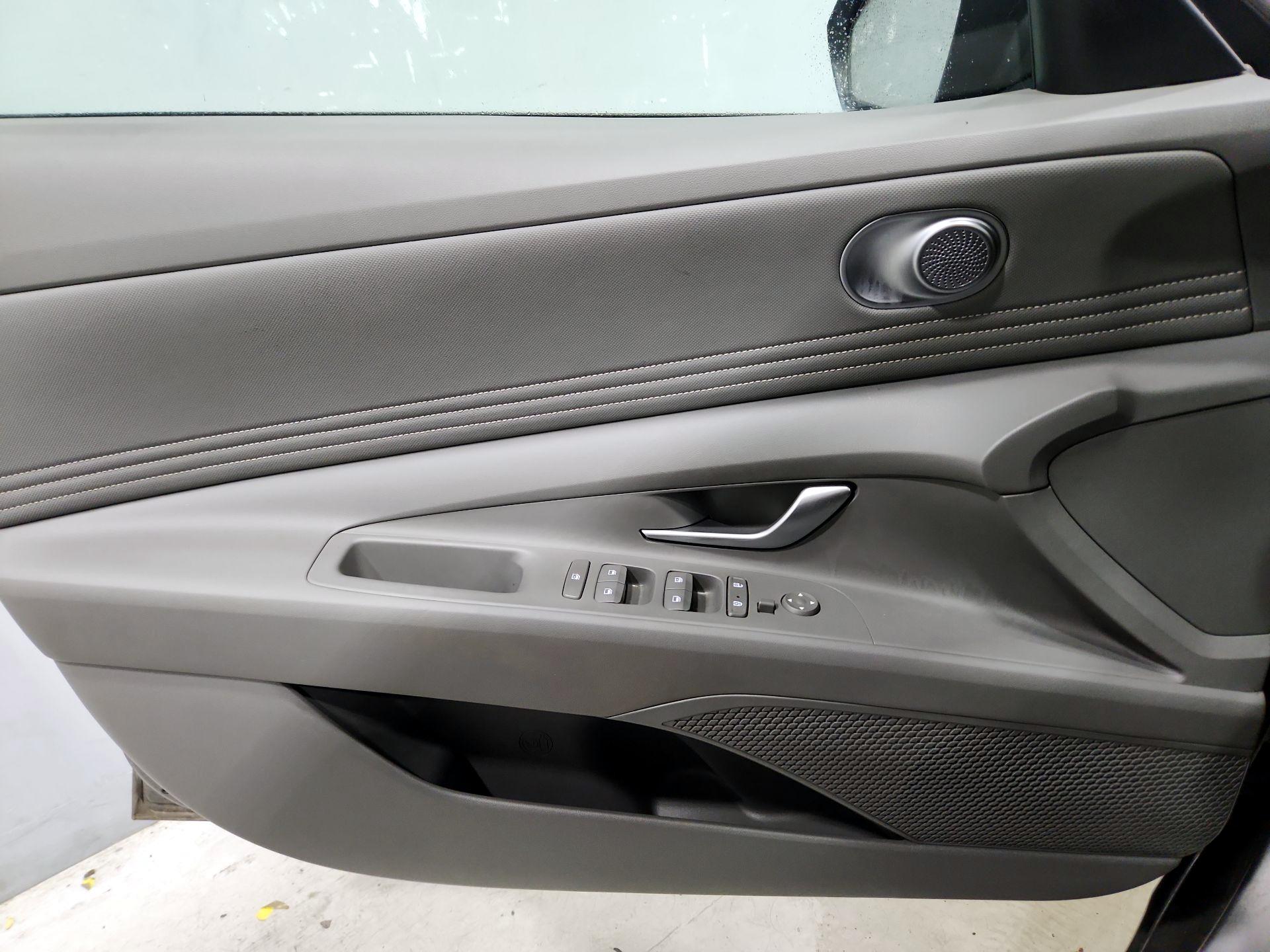 Thumbnail: 2023 Hyundai Elantra - 12