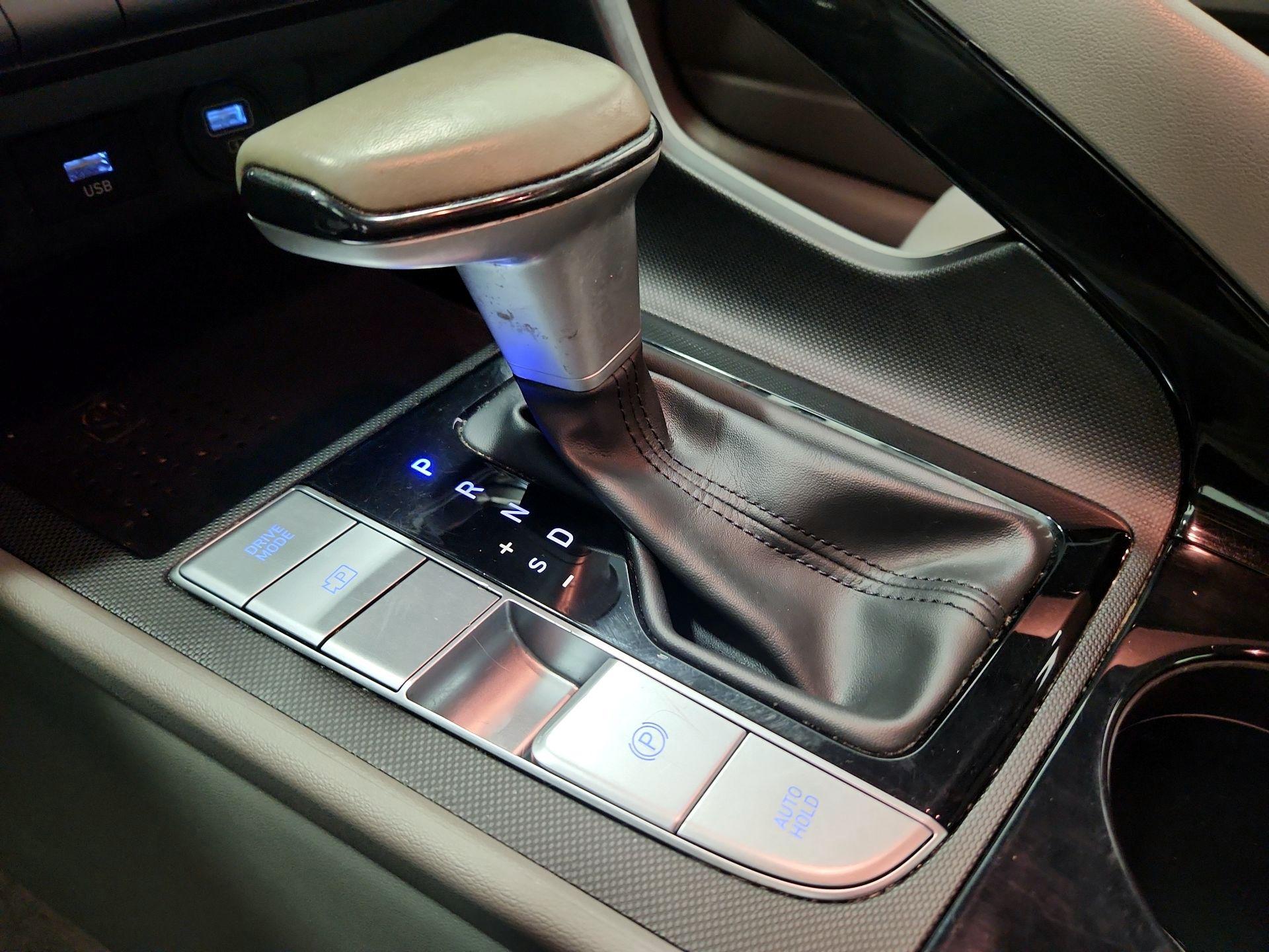 Thumbnail: 2023 Hyundai Elantra - 18