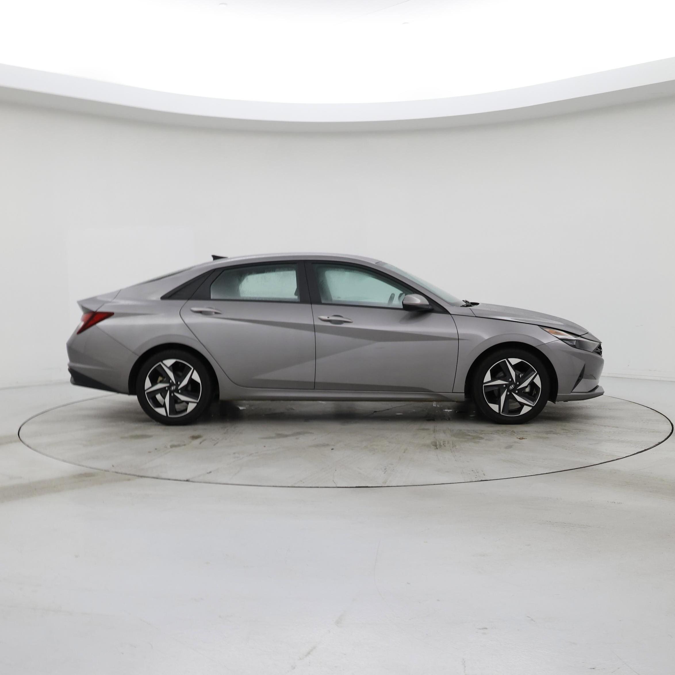 Thumbnail: 2023 Hyundai Elantra - 7