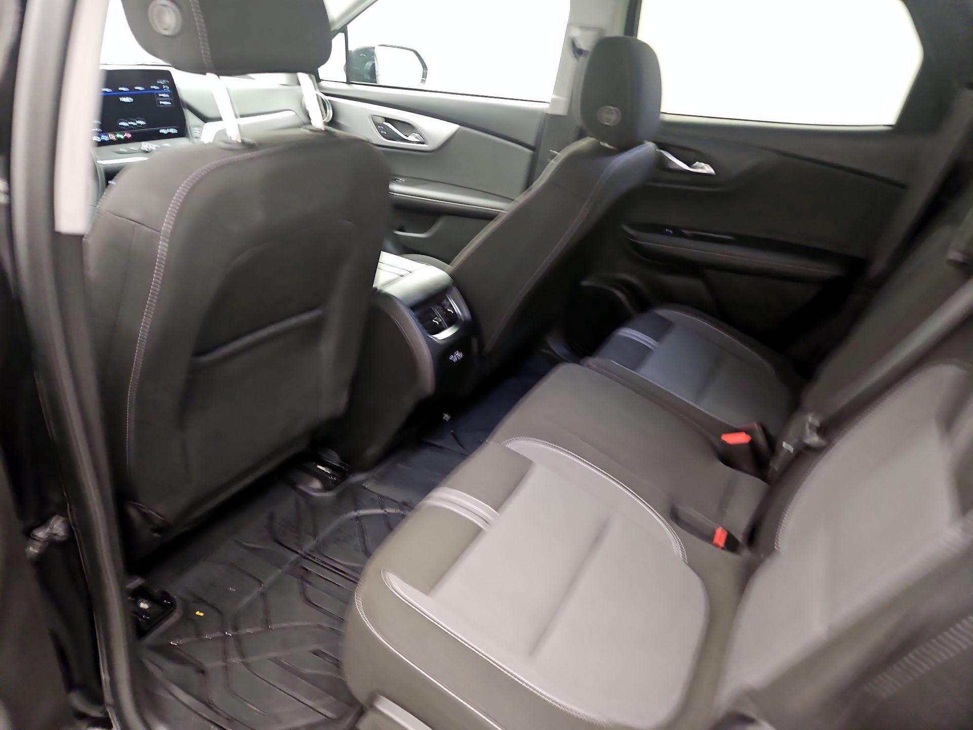 Thumbnail: 2024 Chevrolet Blazer - 19