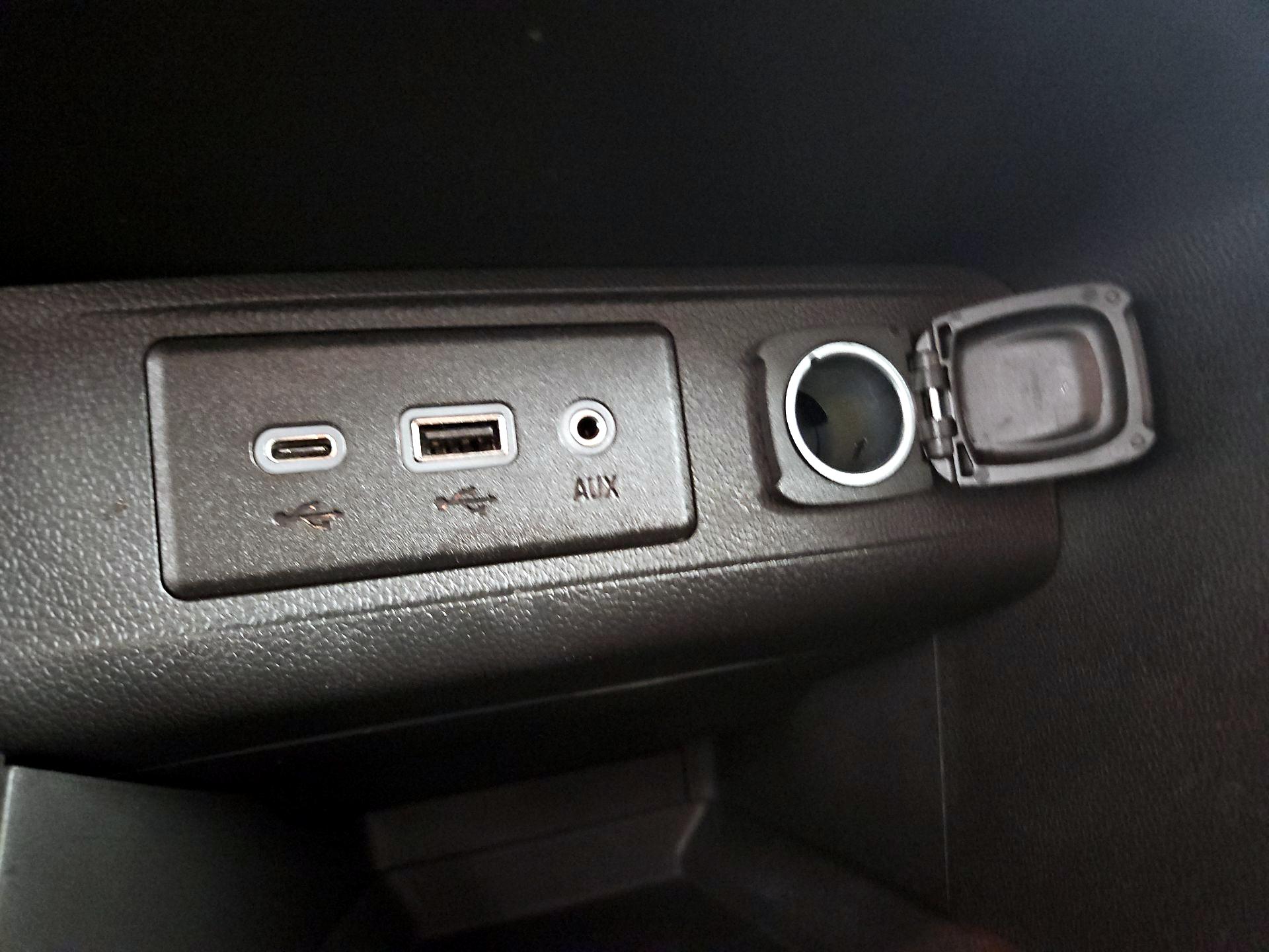 Thumbnail: 2021 Buick Encore GX - 18