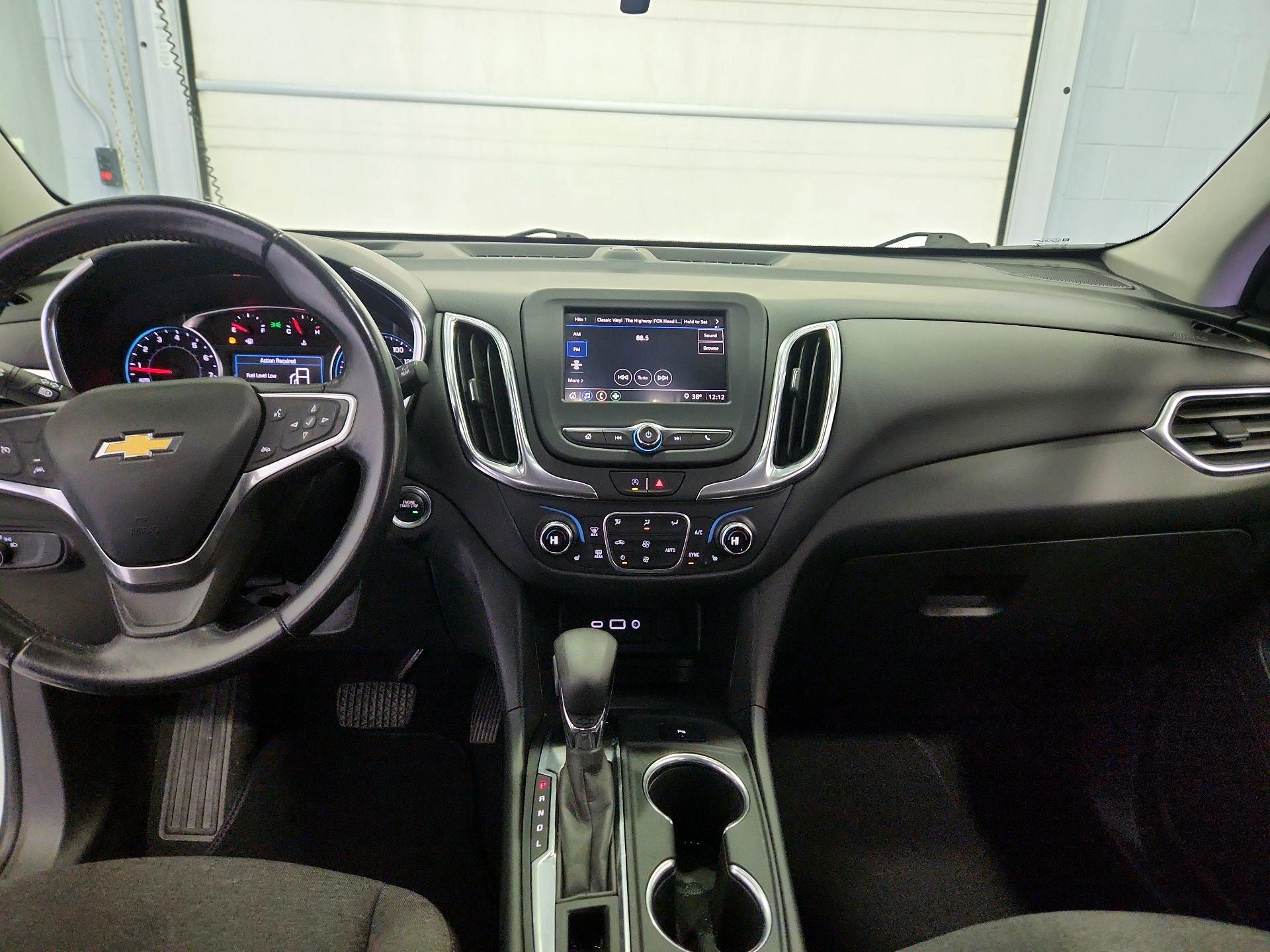 Thumbnail: 2022 Chevrolet Equinox - 9