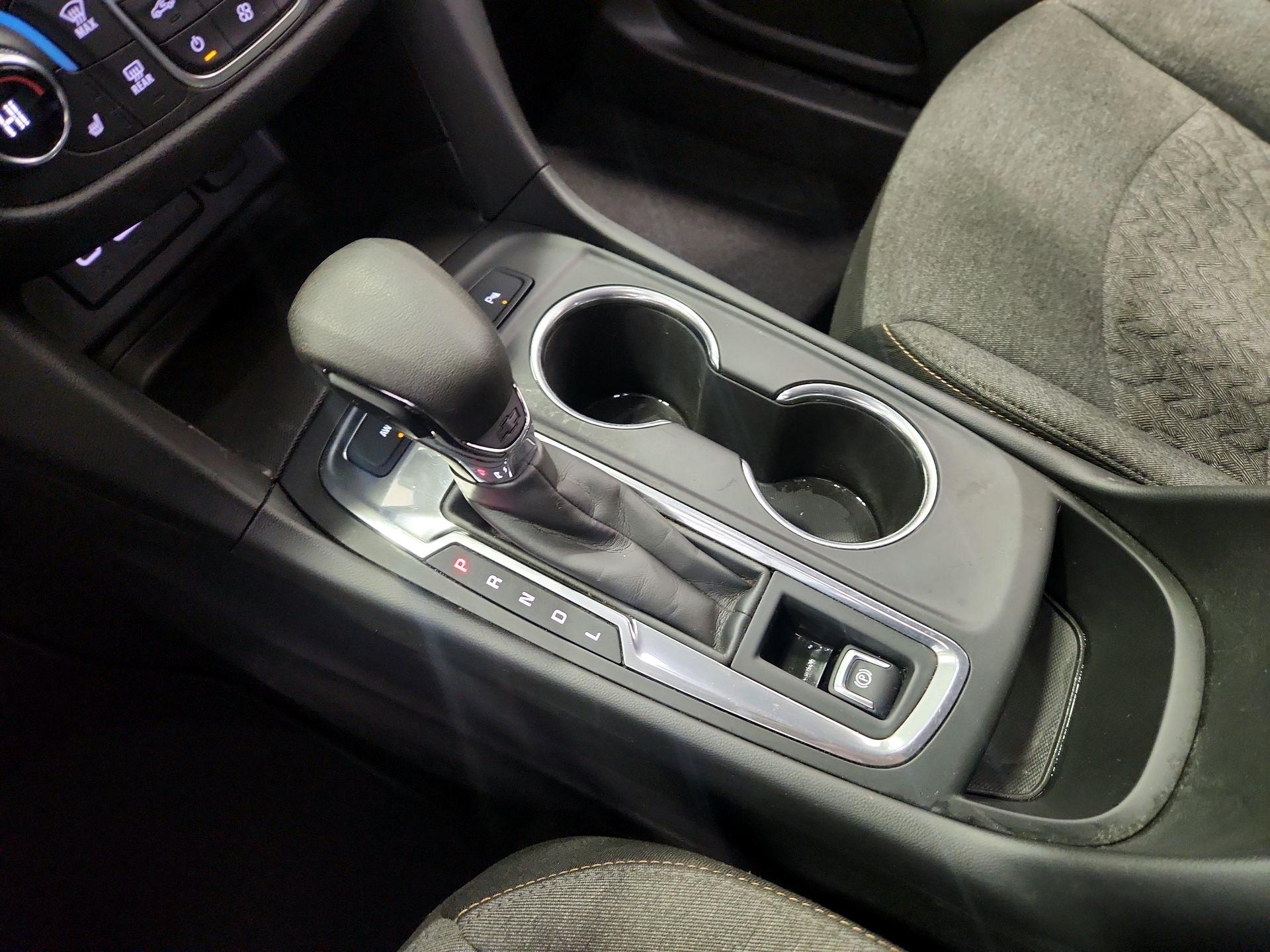 Thumbnail: 2022 Chevrolet Equinox - 17