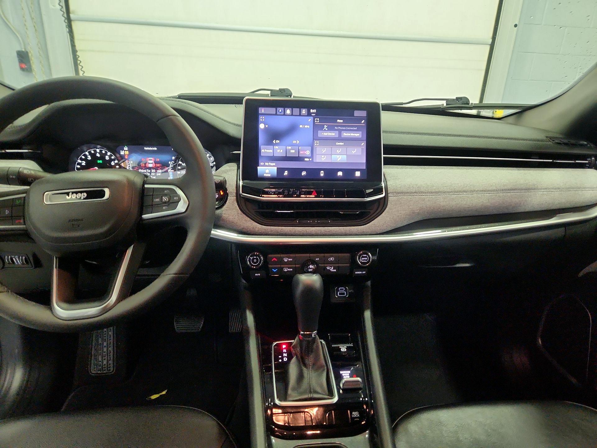 Thumbnail: 2023 Jeep Compass - 9