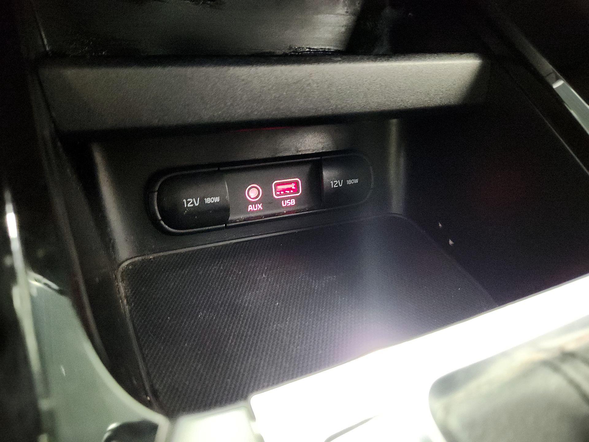 Thumbnail: 2021 Kia Forte - 18