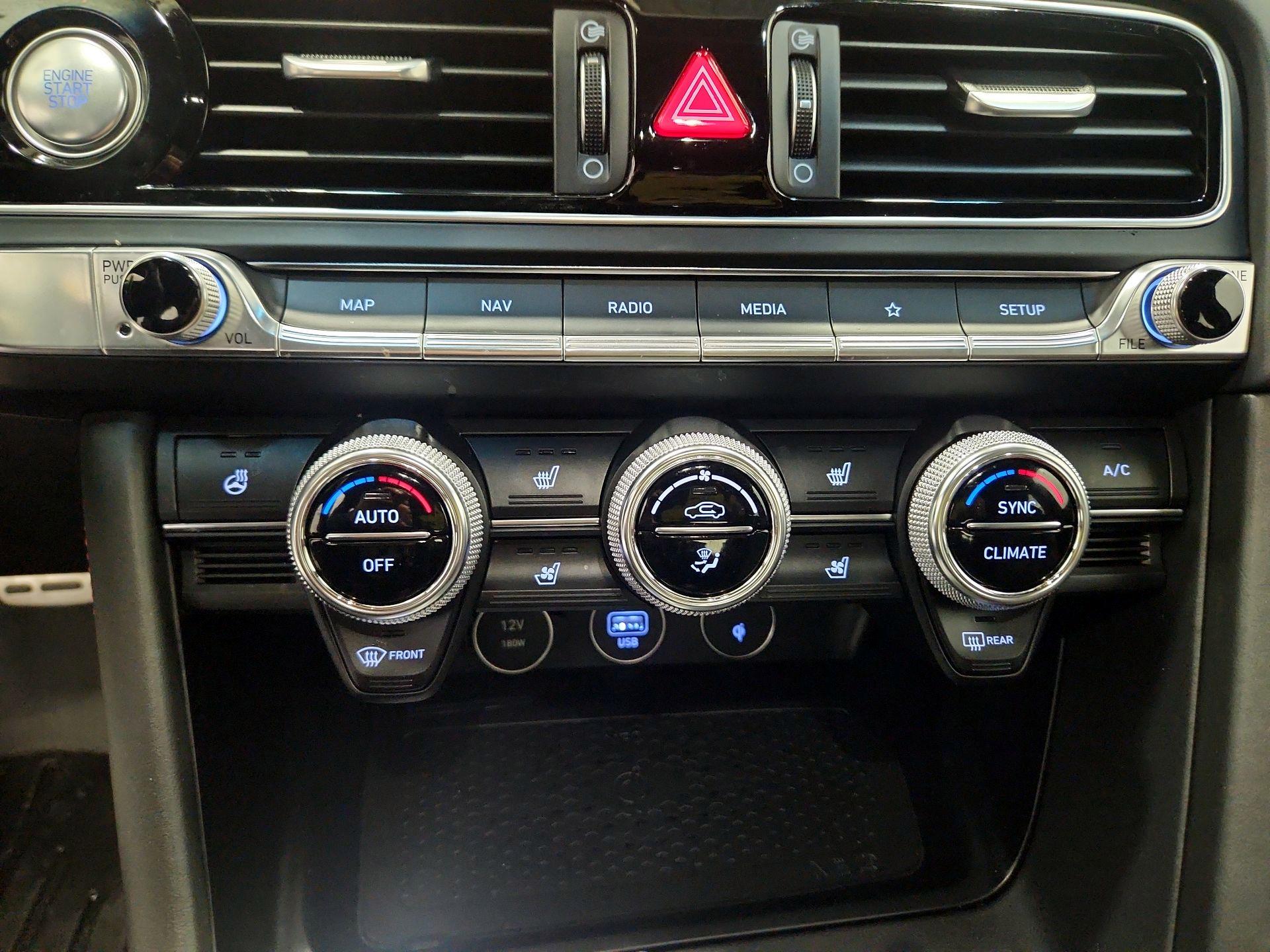 Thumbnail: 2023 Genesis G70 - 16