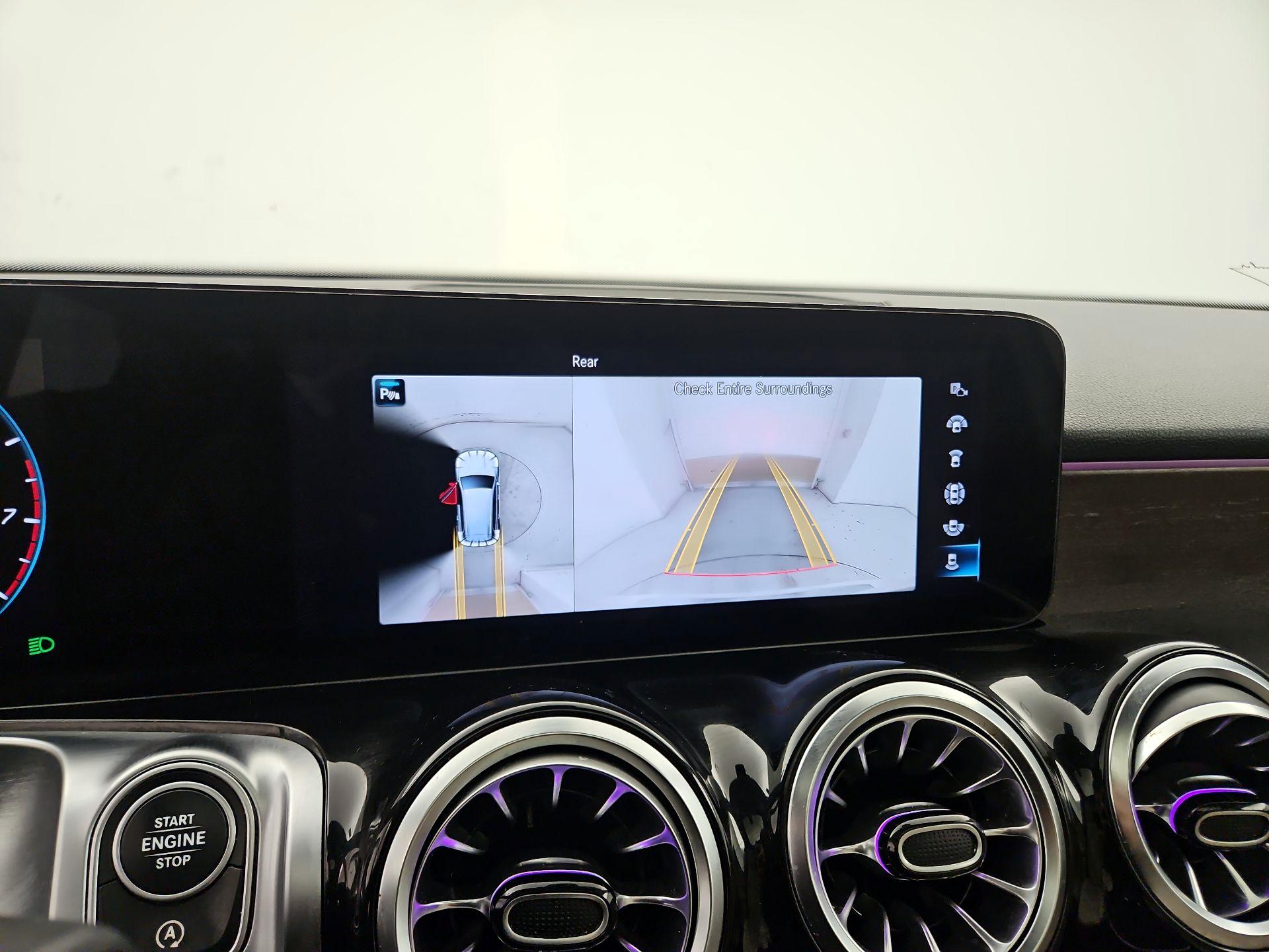 Thumbnail: 2023 Mercedes-Benz GLB - 14