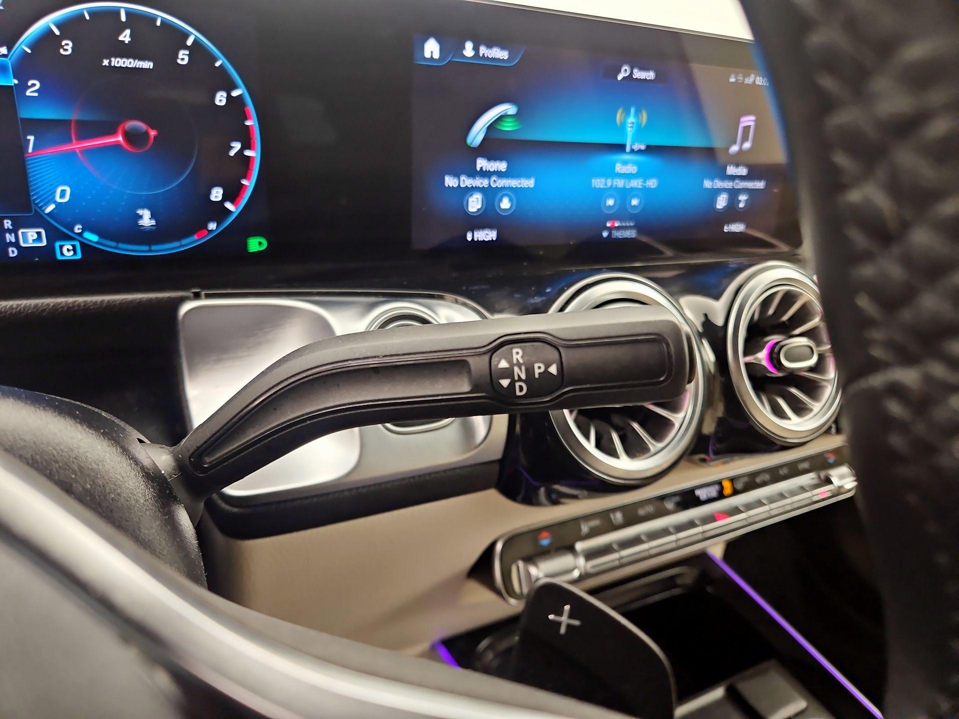 Thumbnail: 2023 Mercedes-Benz GLB - 17