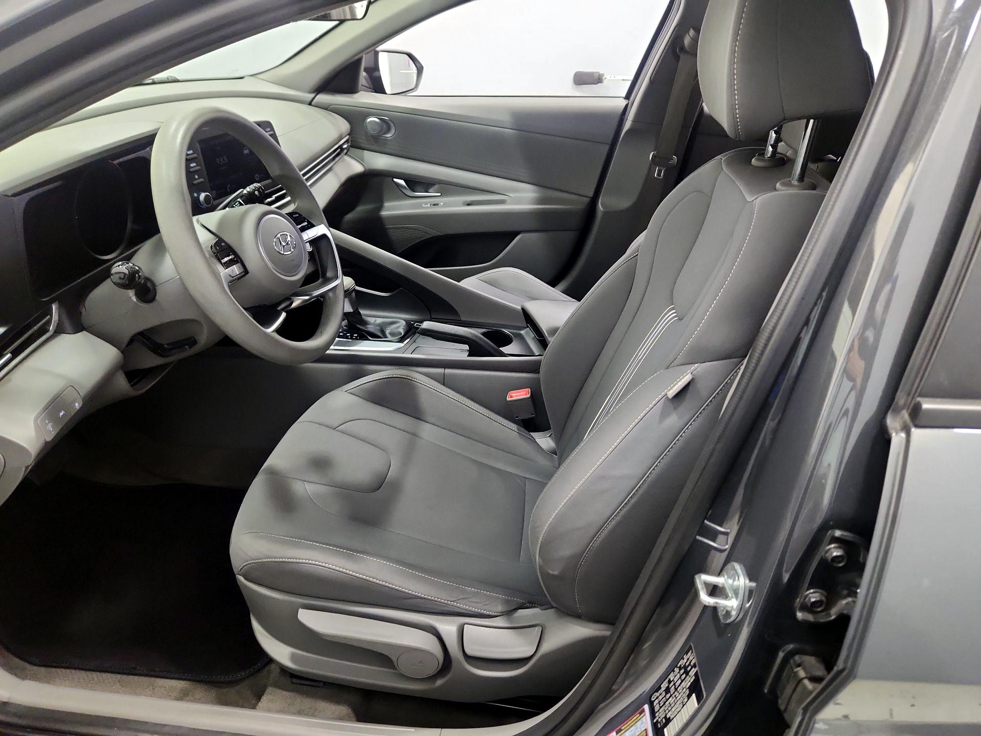 Thumbnail: 2023 Hyundai Elantra - 11