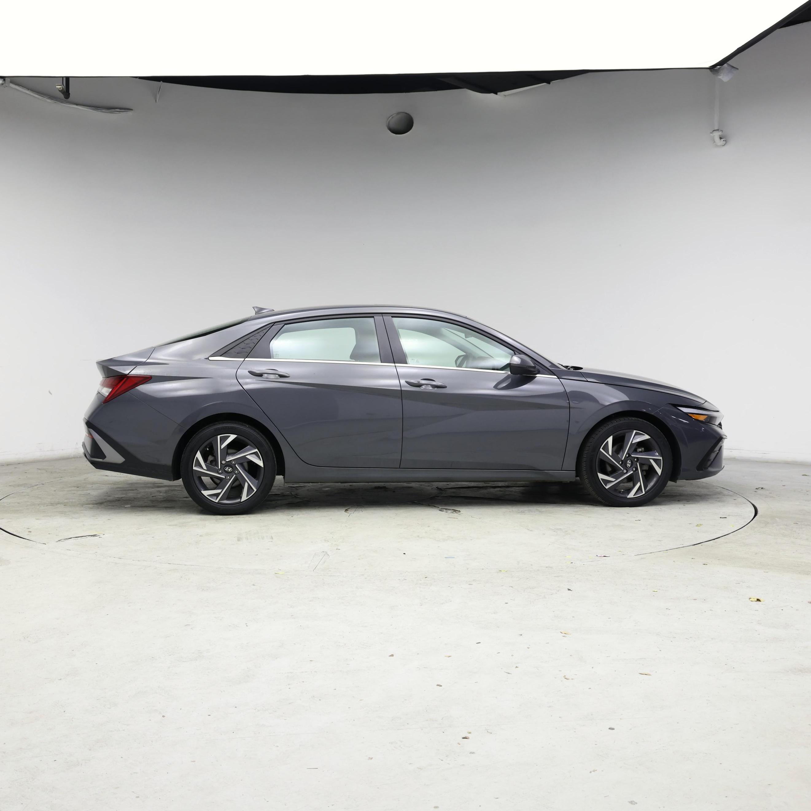 Thumbnail: 2024 Hyundai Elantra - 7