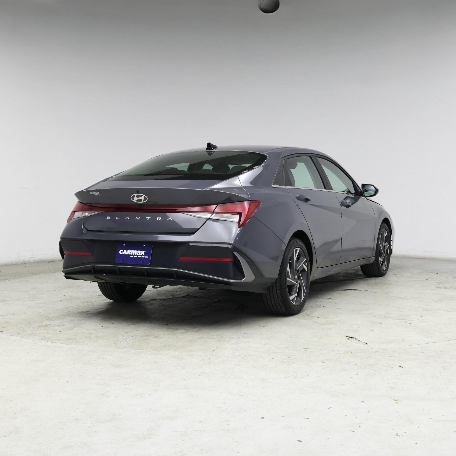 Thumbnail: 2024 Hyundai Elantra - 8