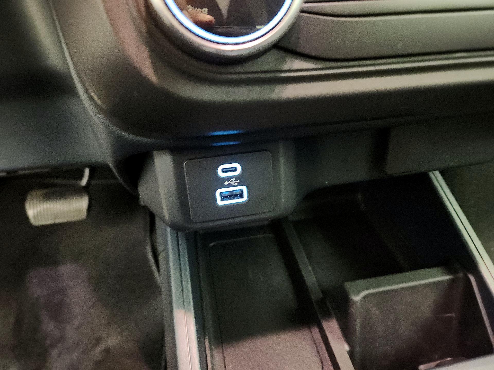 Thumbnail: 2022 Ford Maverick - 18