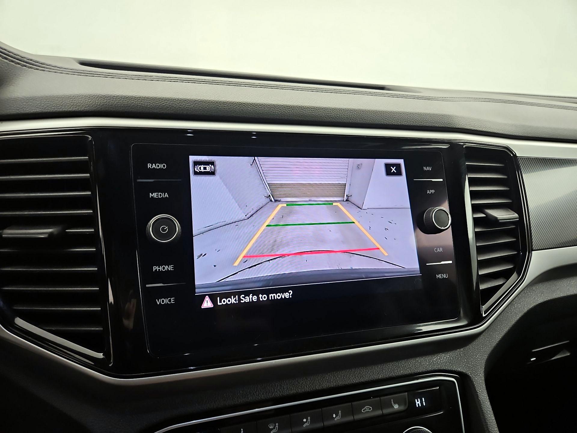 Thumbnail: 2022 Volkswagen Atlas - 14