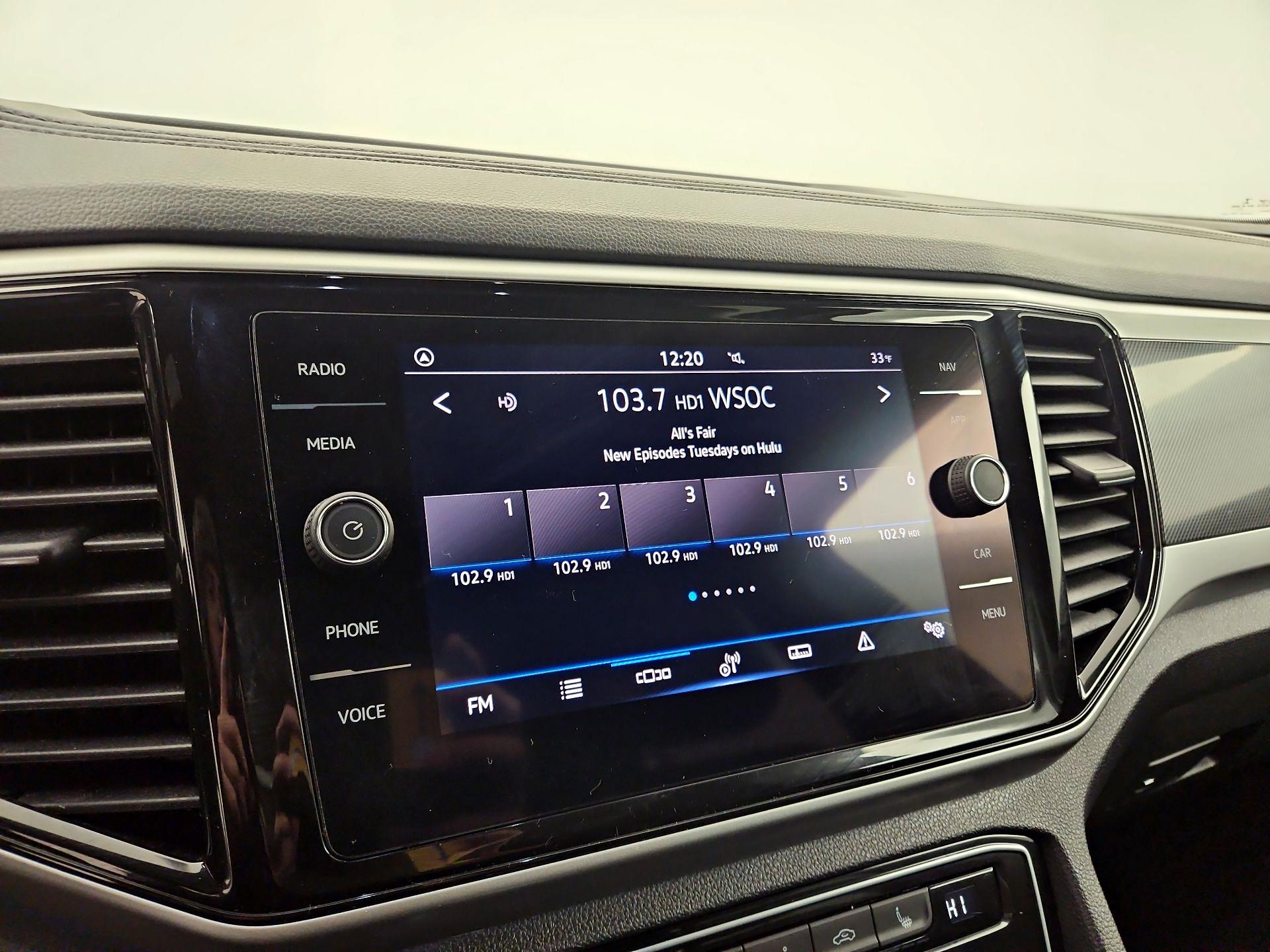 Thumbnail: 2022 Volkswagen Atlas - 15