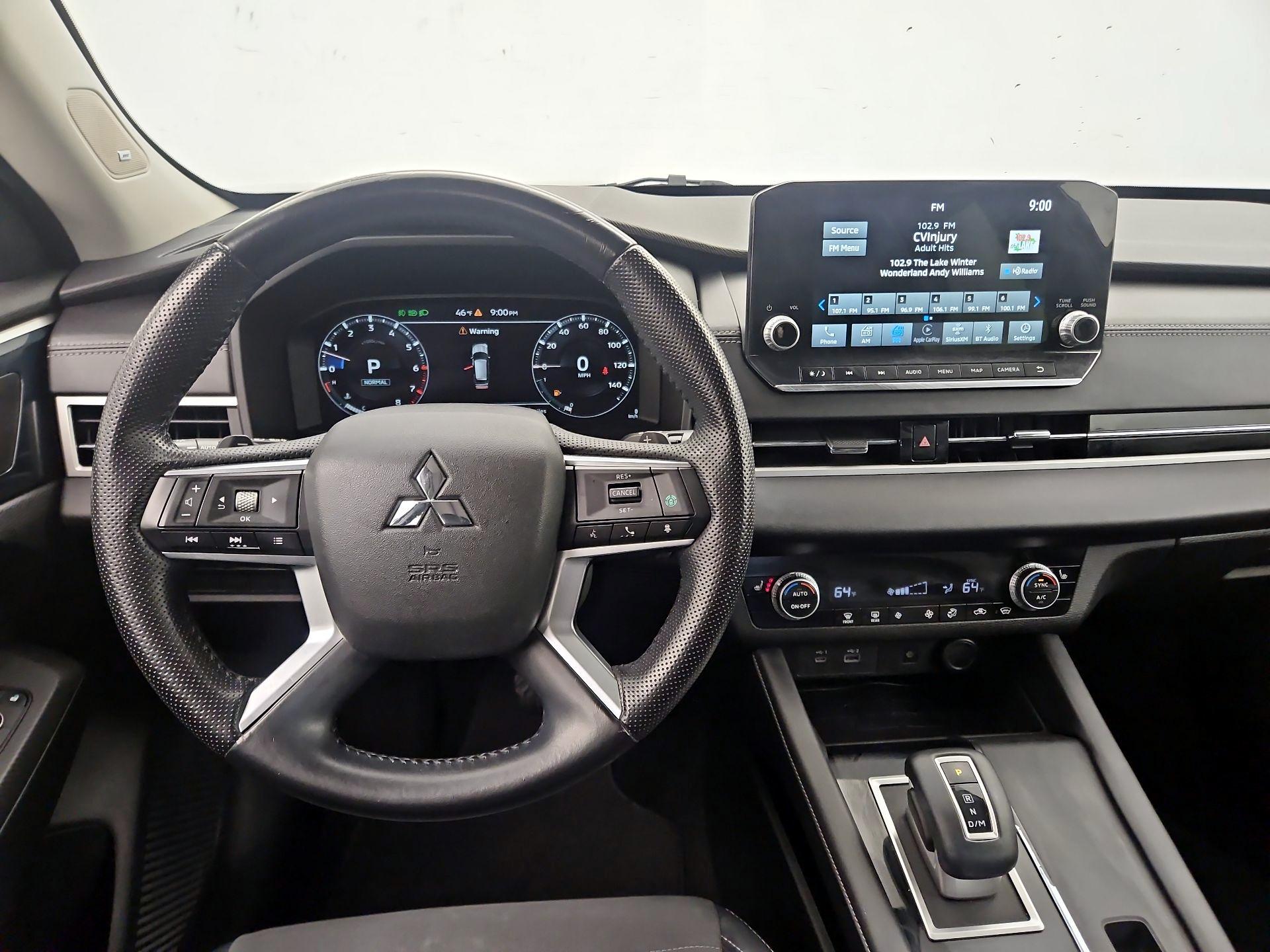 Thumbnail: 2022 Mitsubishi Outlander - 10