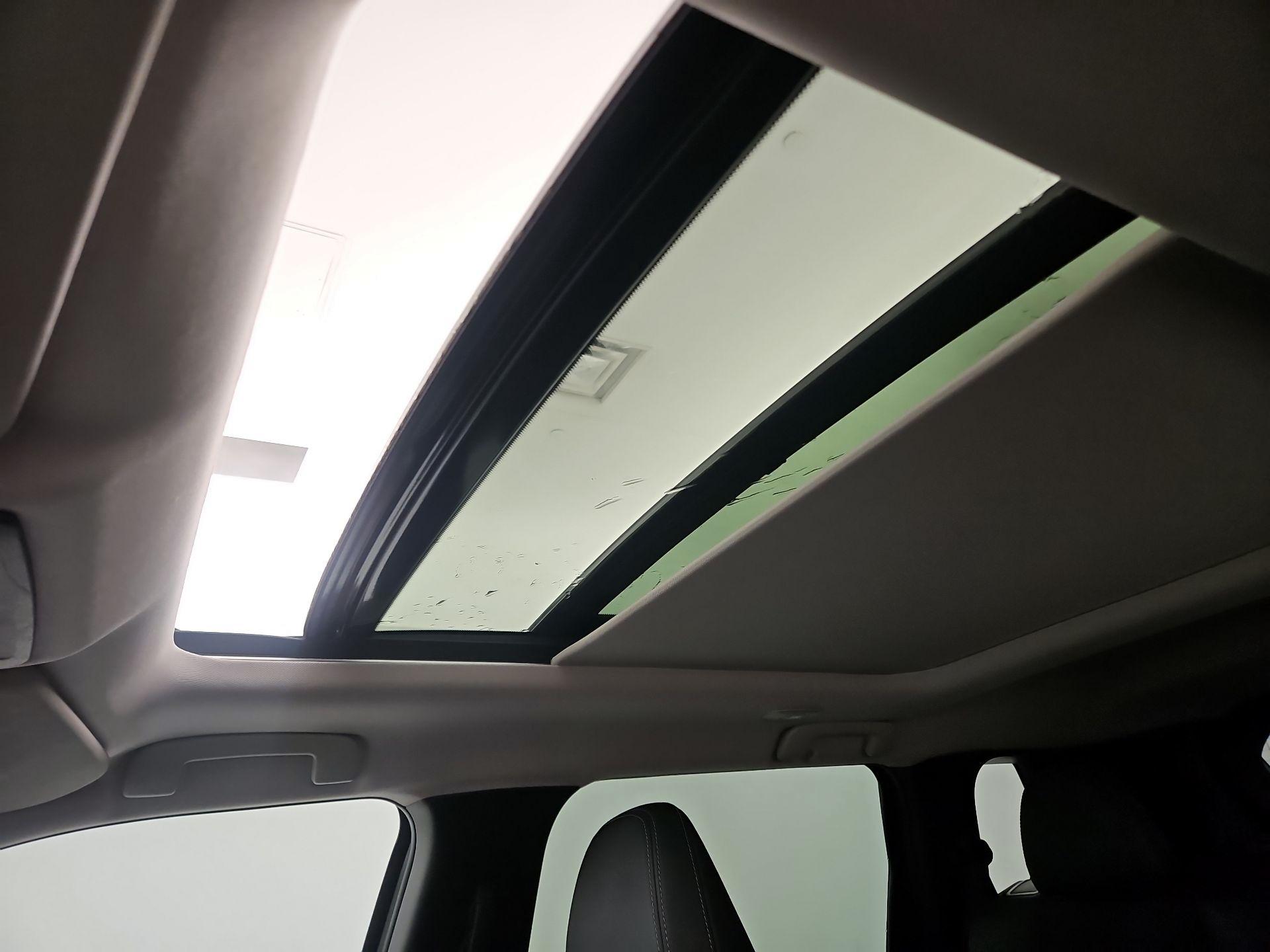 Thumbnail: 2022 Mitsubishi Outlander - 19