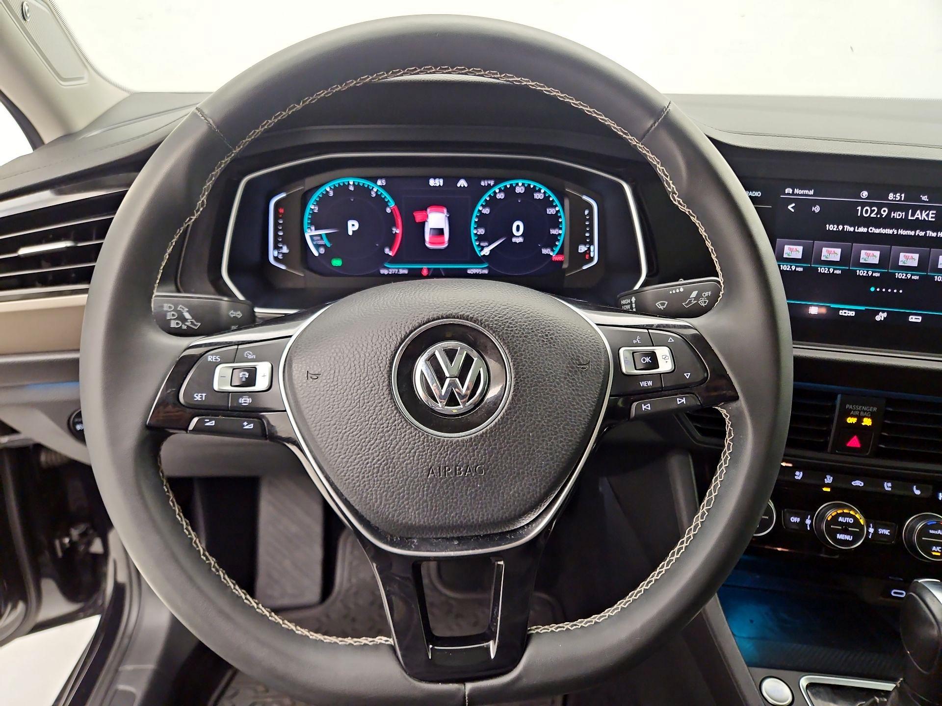 Thumbnail: 2021 Volkswagen Jetta - 10