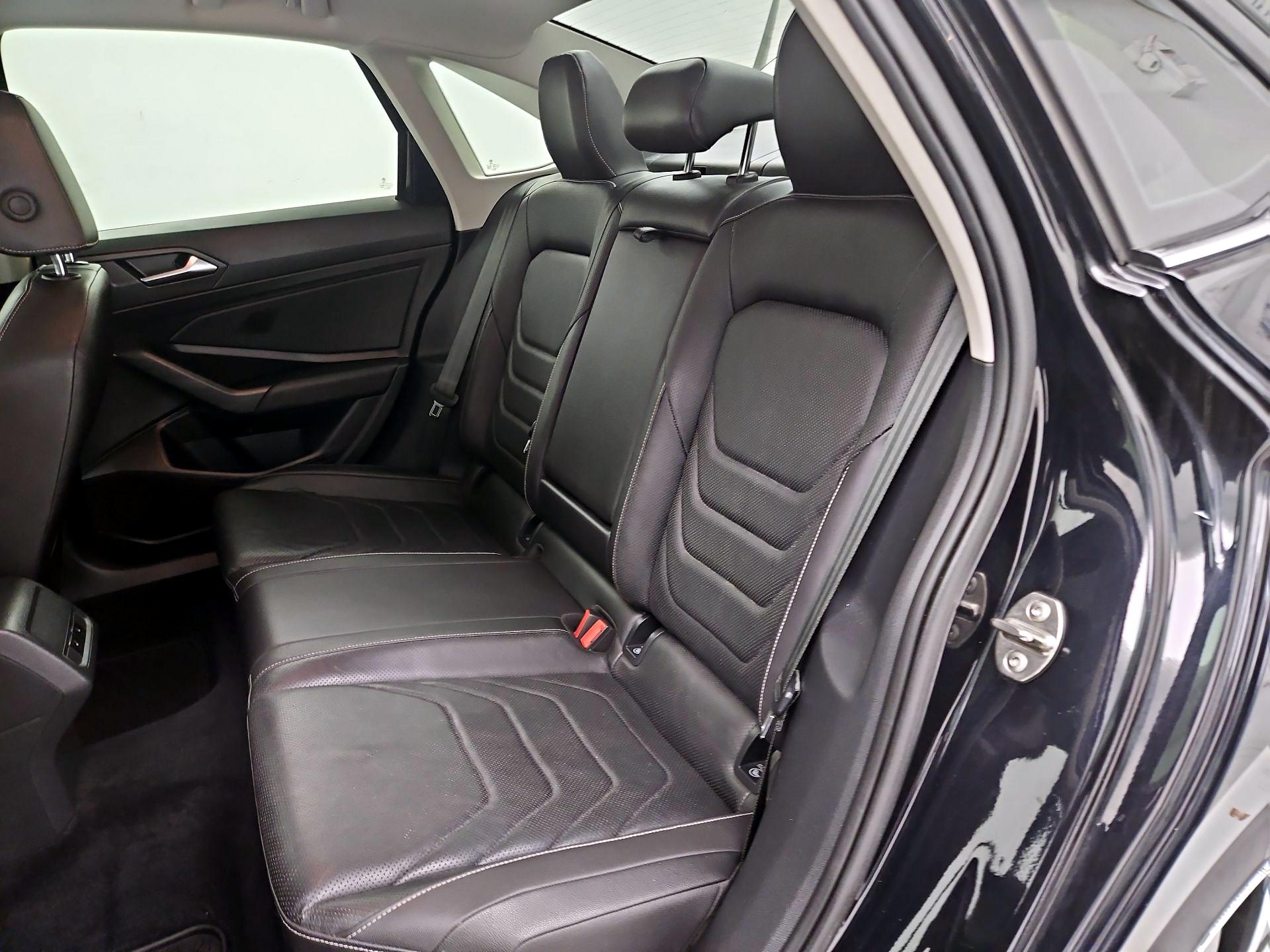 Thumbnail: 2021 Volkswagen Jetta - 20