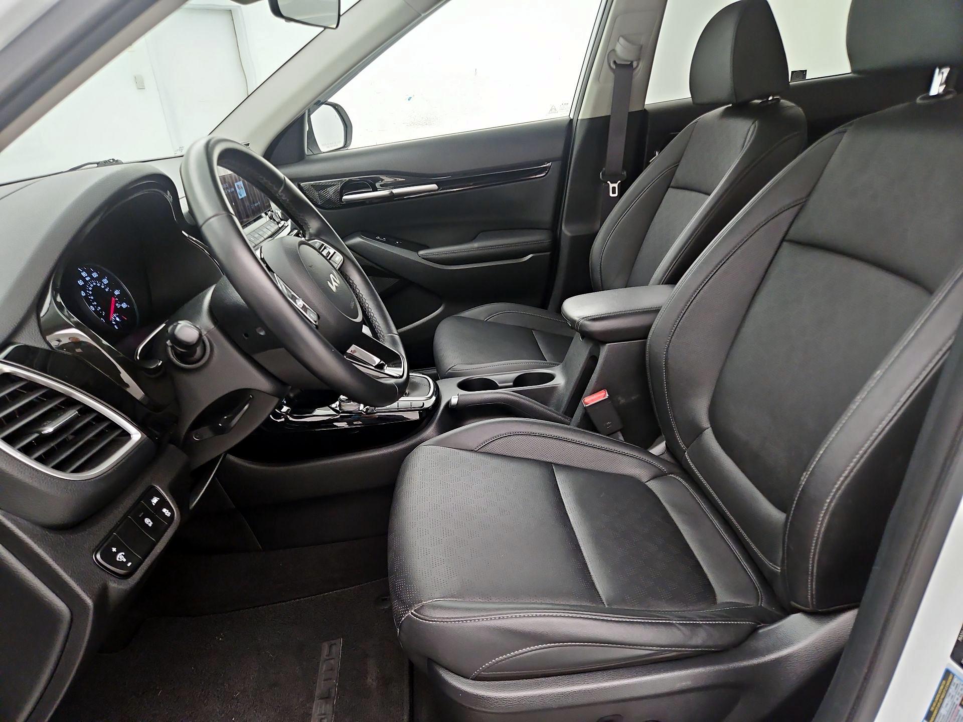 Thumbnail: 2022 Kia Seltos - 11