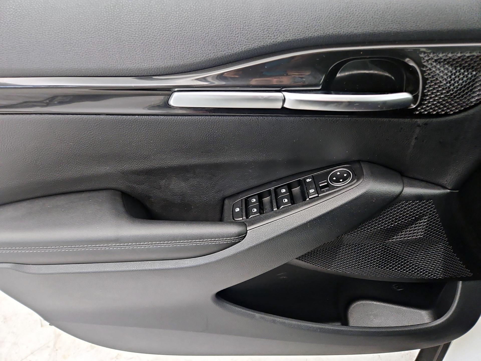 Thumbnail: 2022 Kia Seltos - 12