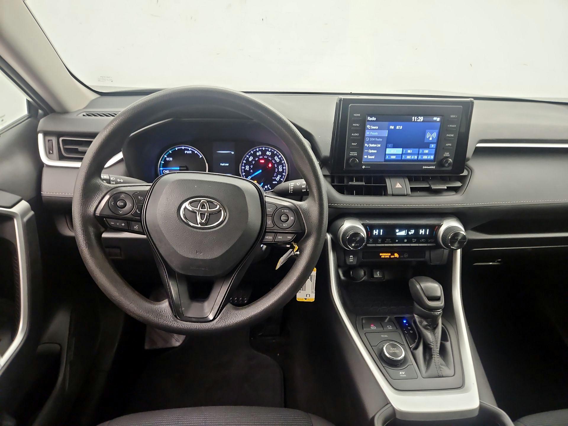 Thumbnail: 2022 Toyota RAV4 - 10