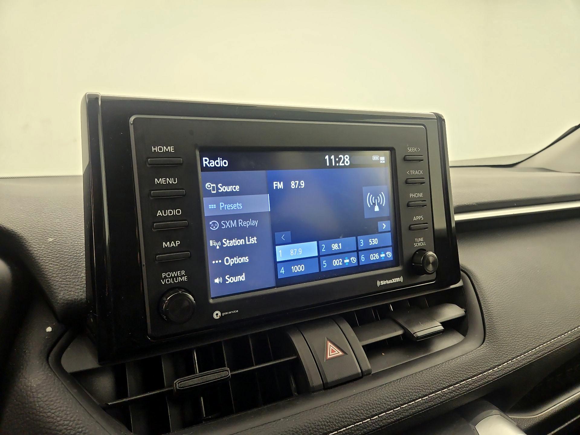 Thumbnail: 2022 Toyota RAV4 - 15