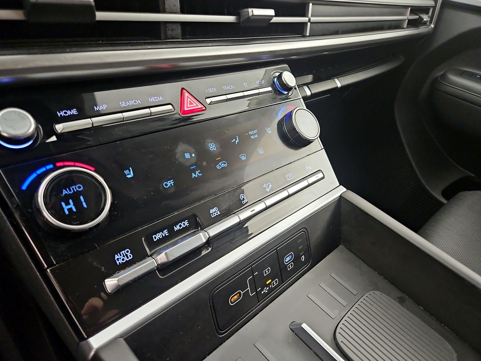 Thumbnail: 2024 Hyundai Santa Fe - 16