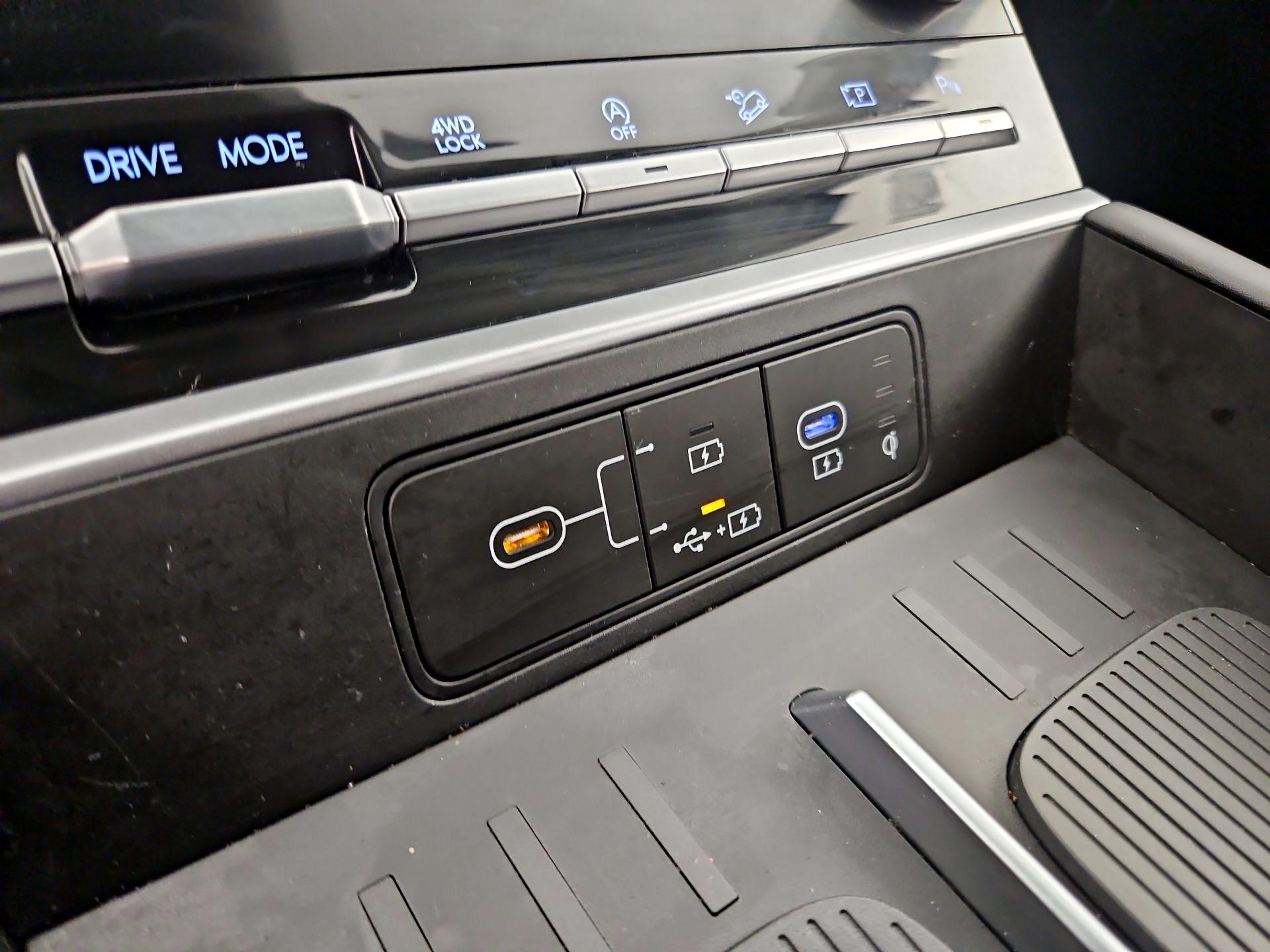 Thumbnail: 2024 Hyundai Santa Fe - 18