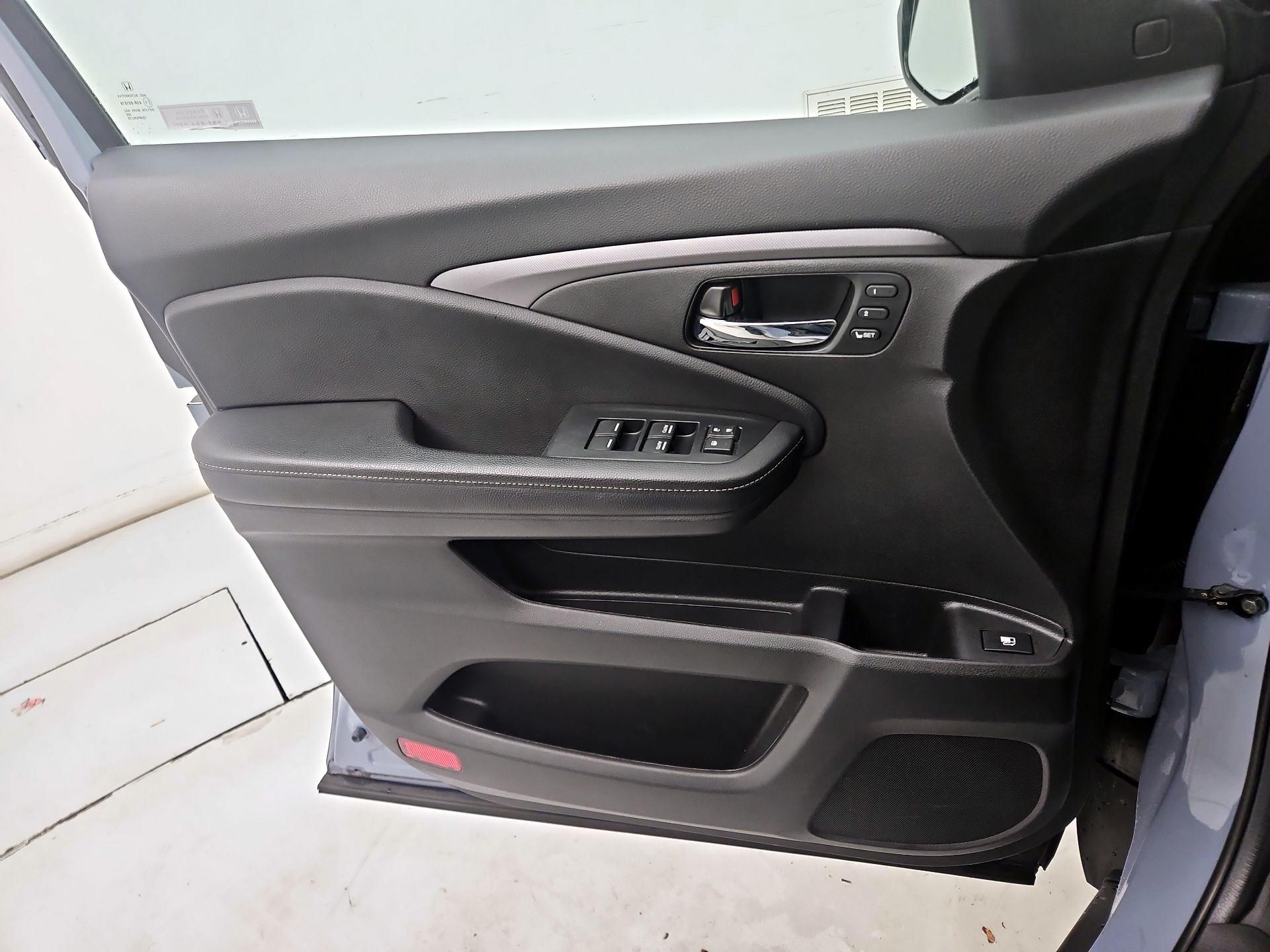 Thumbnail: 2023 Honda Ridgeline - 12