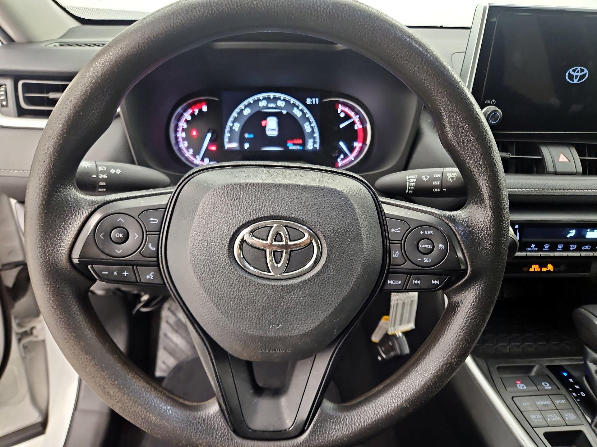 Thumbnail: 2023 Toyota RAV4 - 10