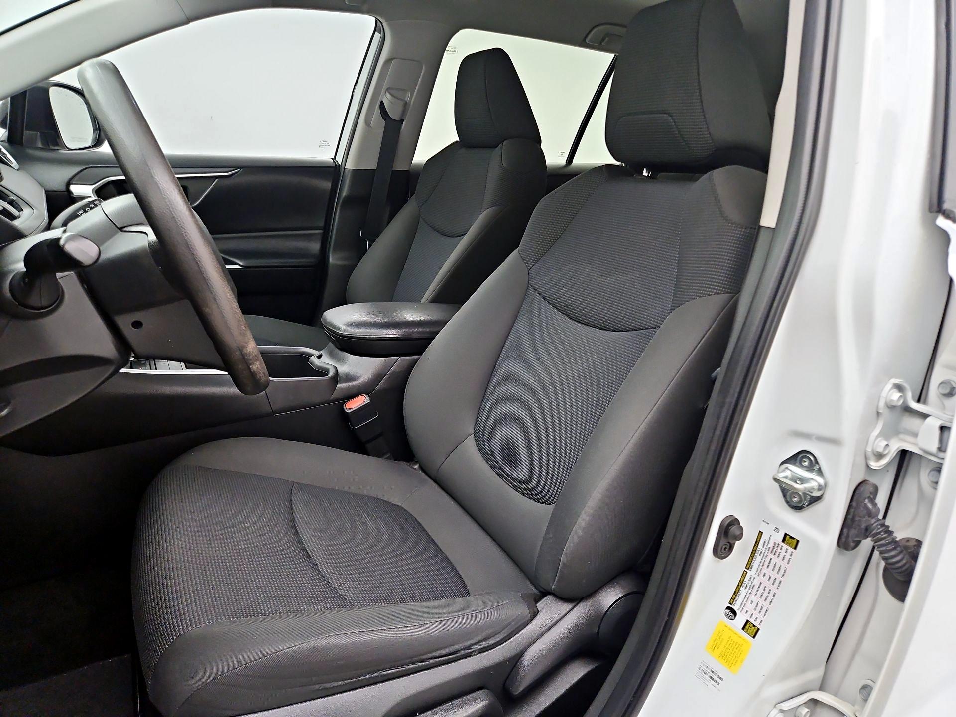 Thumbnail: 2023 Toyota RAV4 - 11