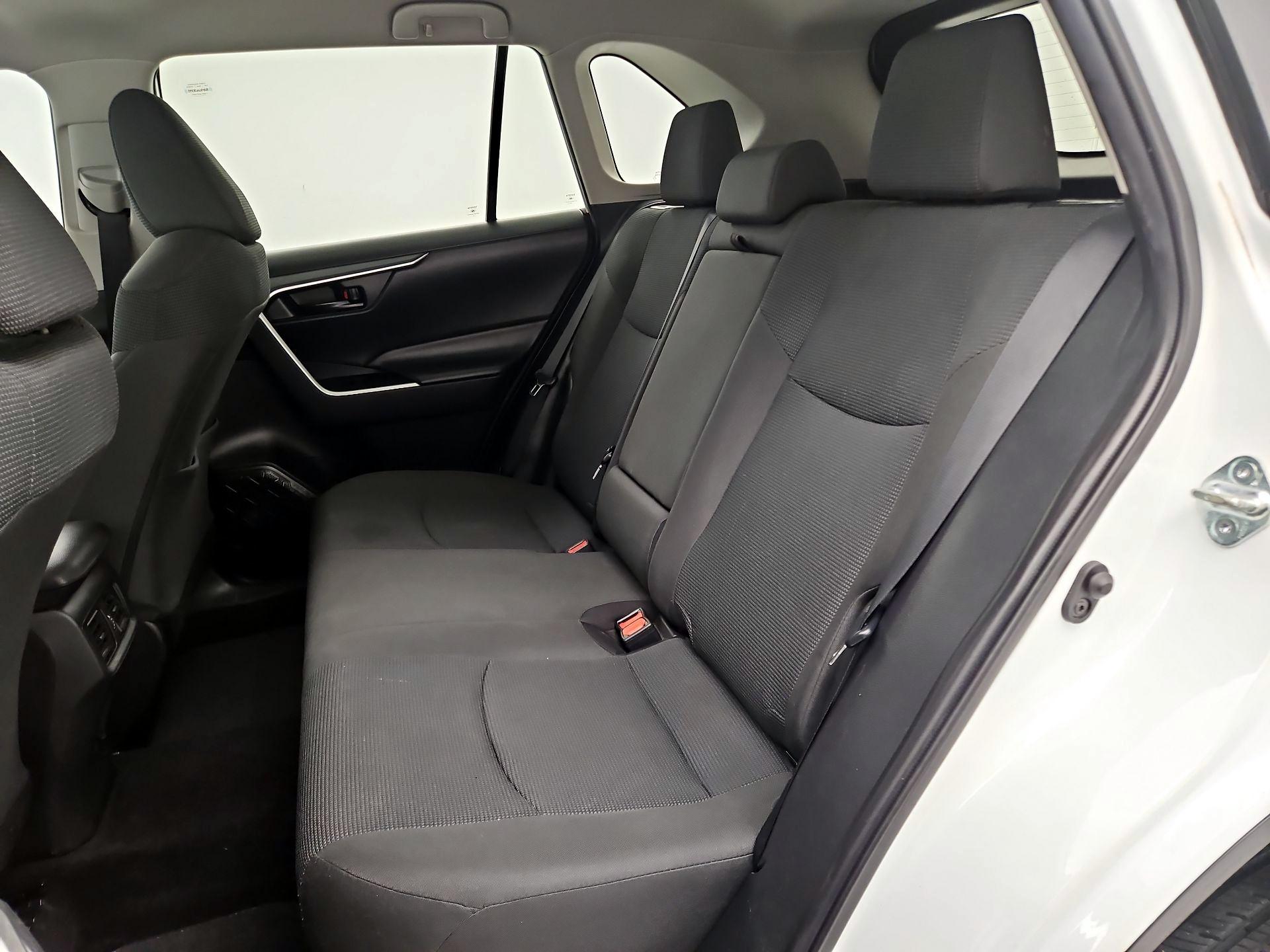 Thumbnail: 2023 Toyota RAV4 - 19