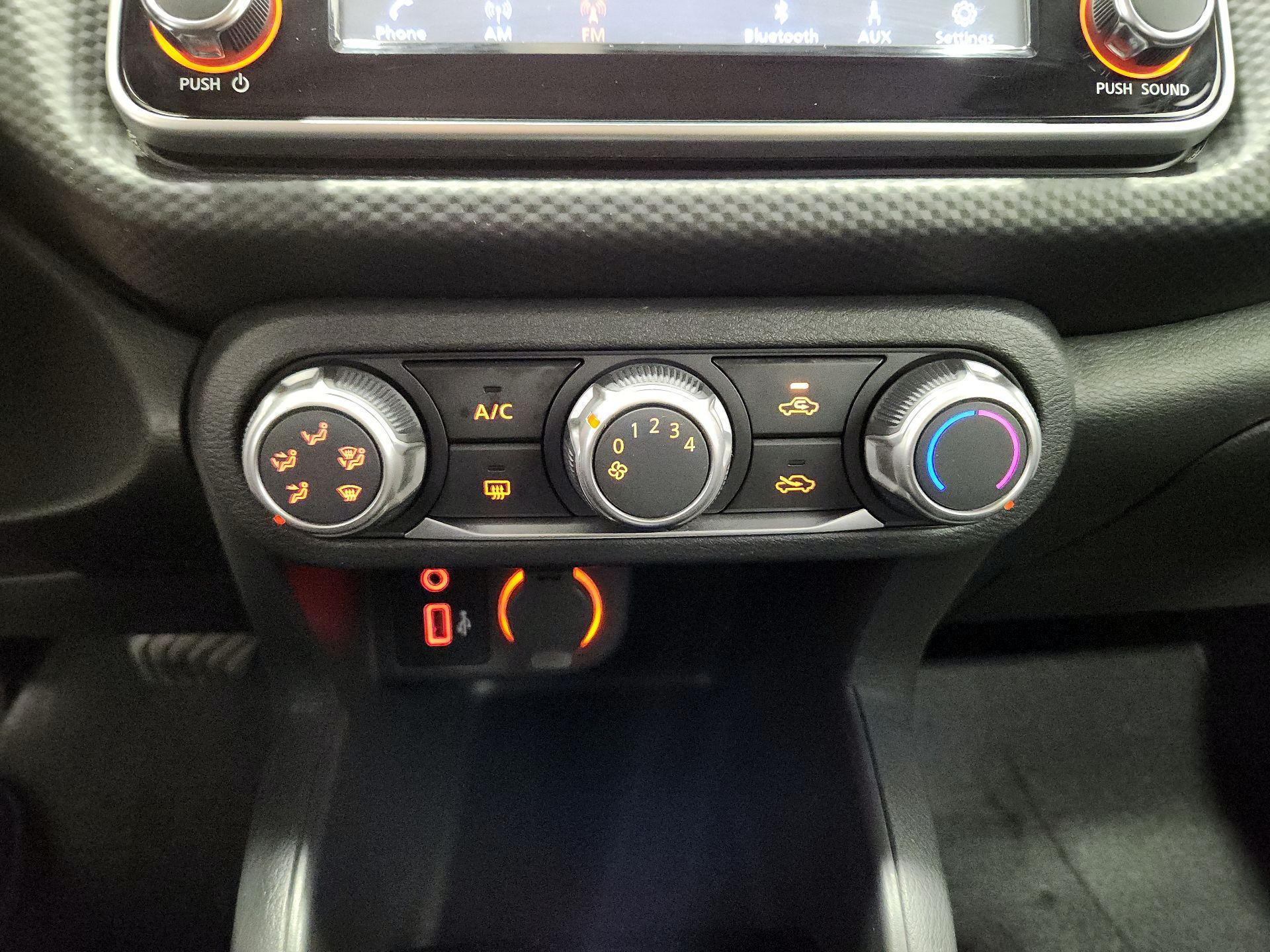 Thumbnail: 2022 Nissan Kicks - 16