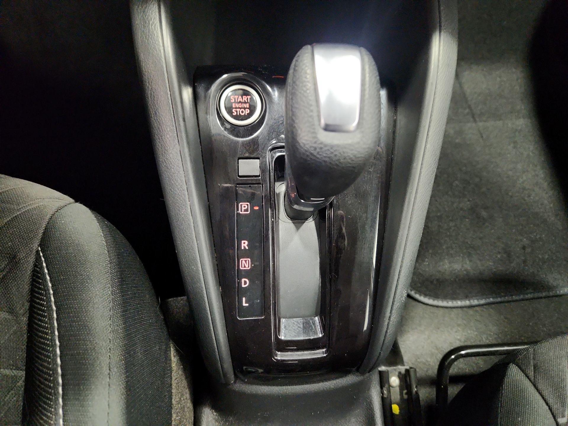 Thumbnail: 2022 Nissan Kicks - 17