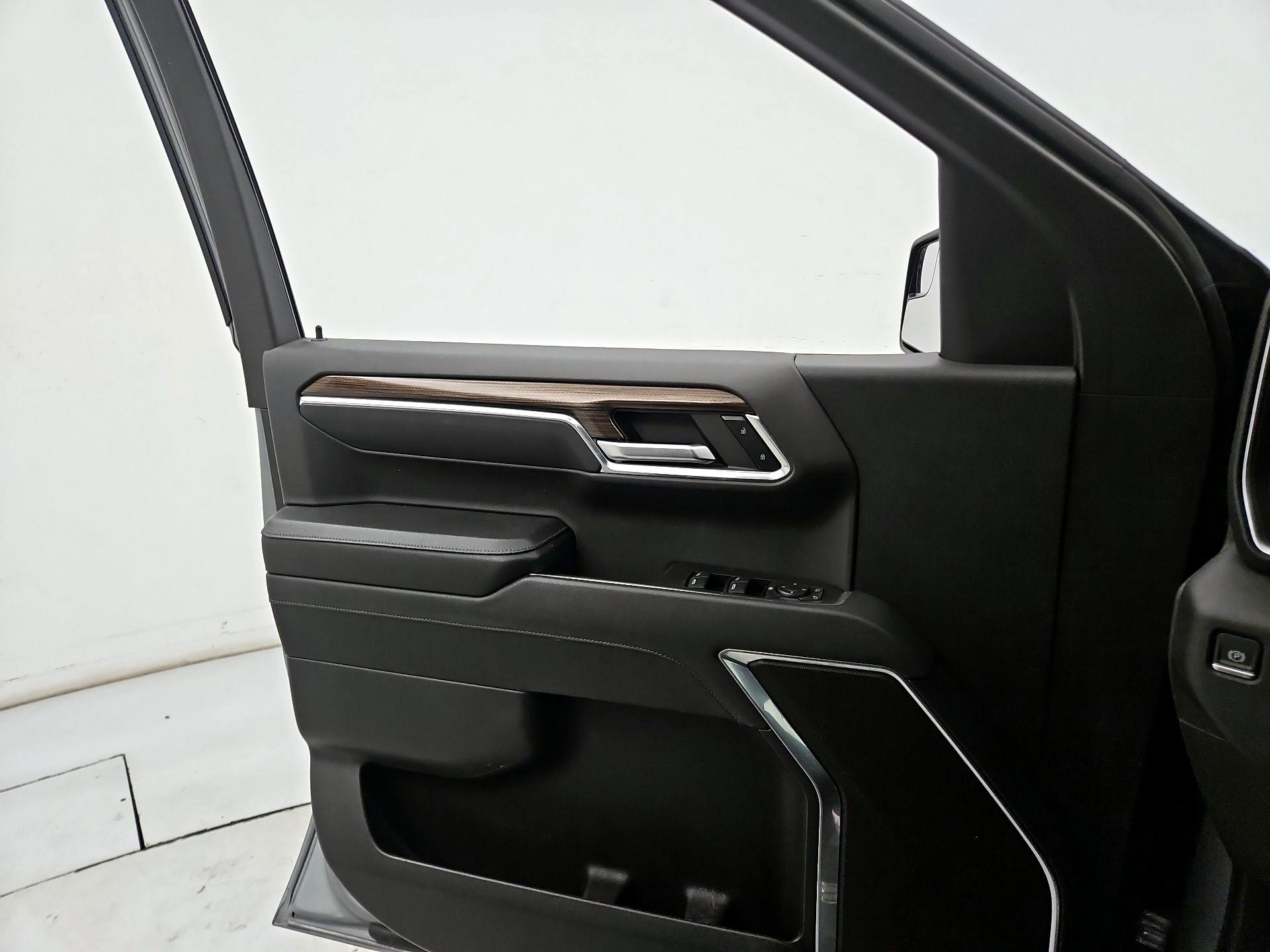 Thumbnail: 2023 Chevrolet Silverado 1500 - 12