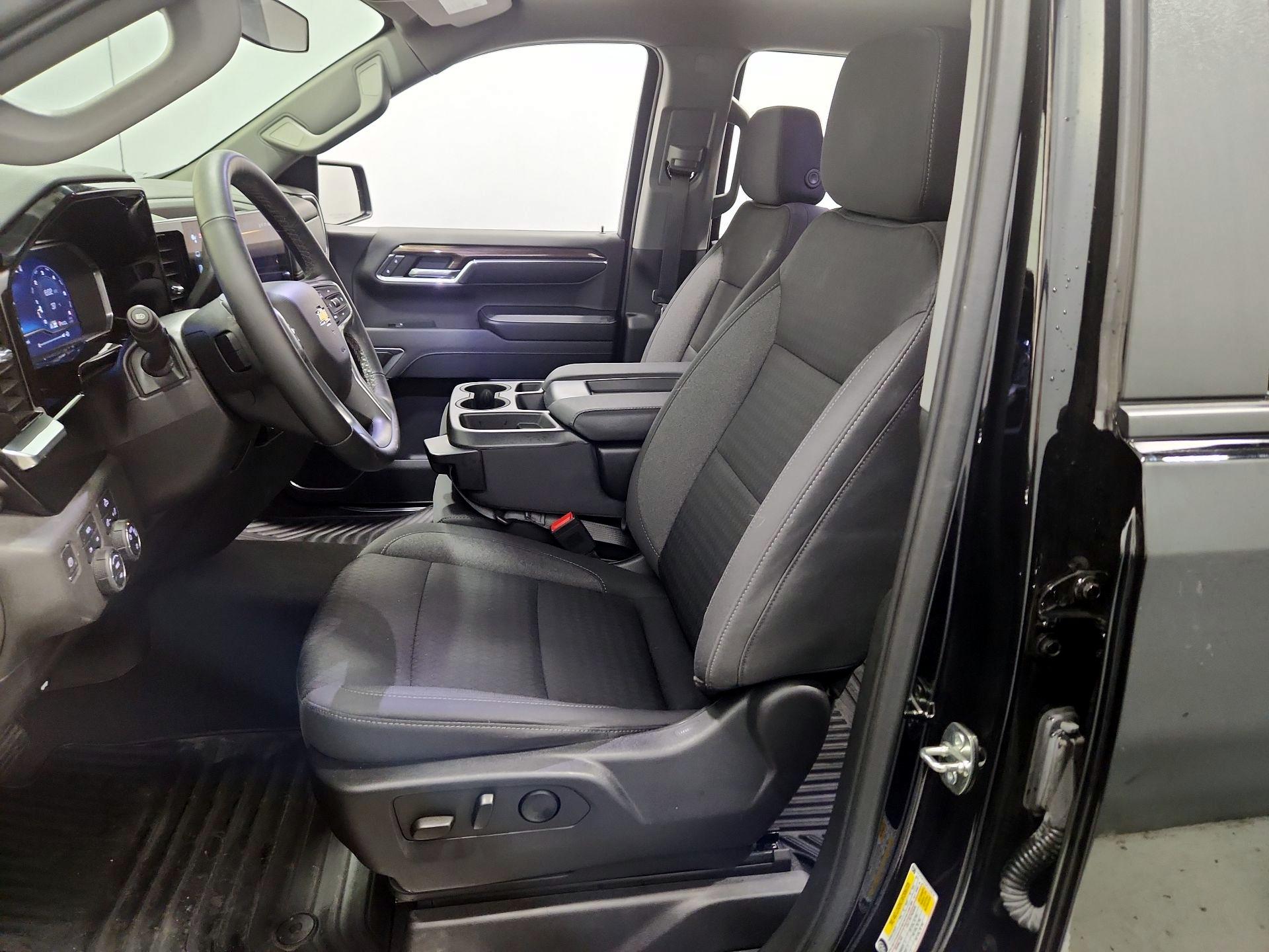 Thumbnail: 2023 Chevrolet Silverado 1500 - 11