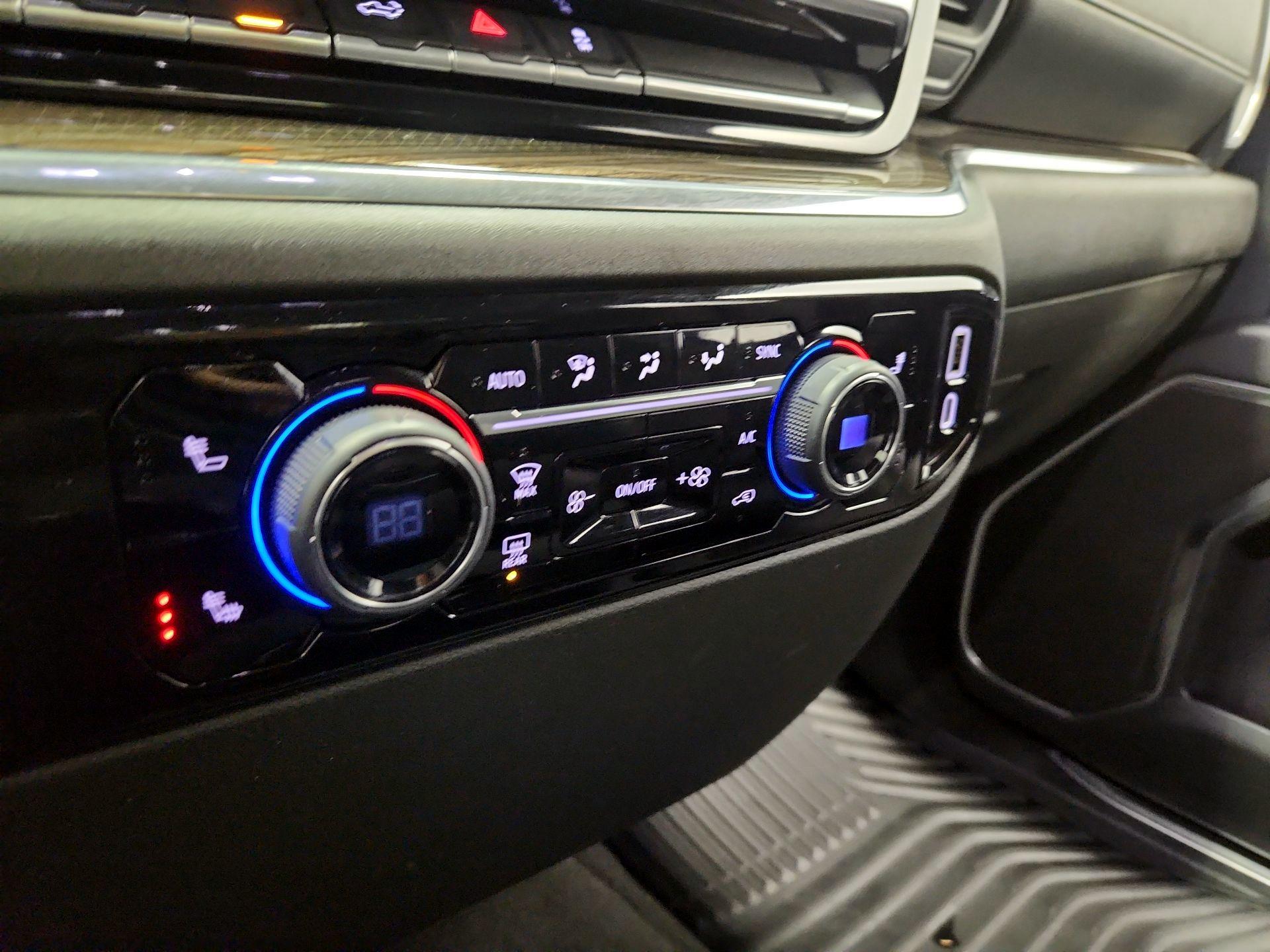 Thumbnail: 2023 Chevrolet Silverado 1500 - 17