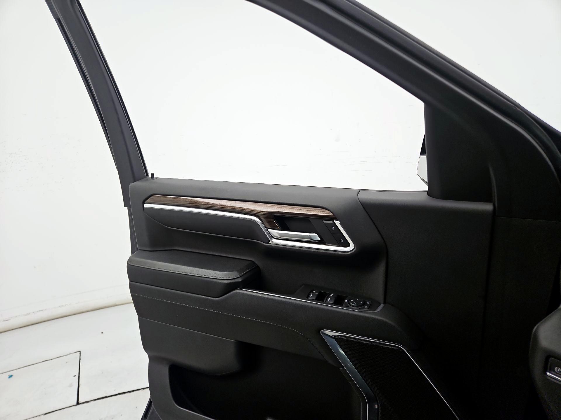 Thumbnail: 2023 Chevrolet Silverado 1500 - 12