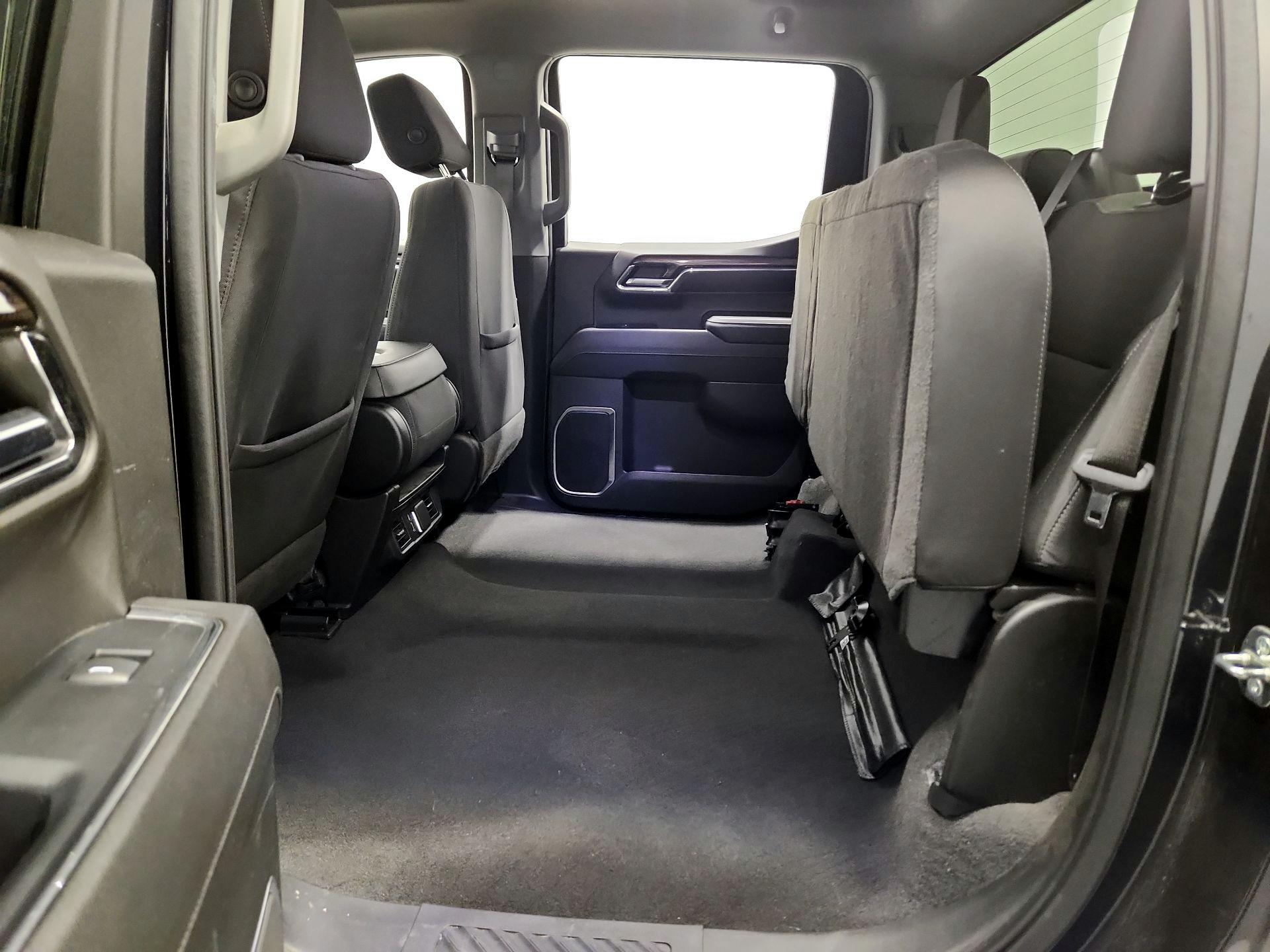 Thumbnail: 2023 Chevrolet Silverado 1500 - 19