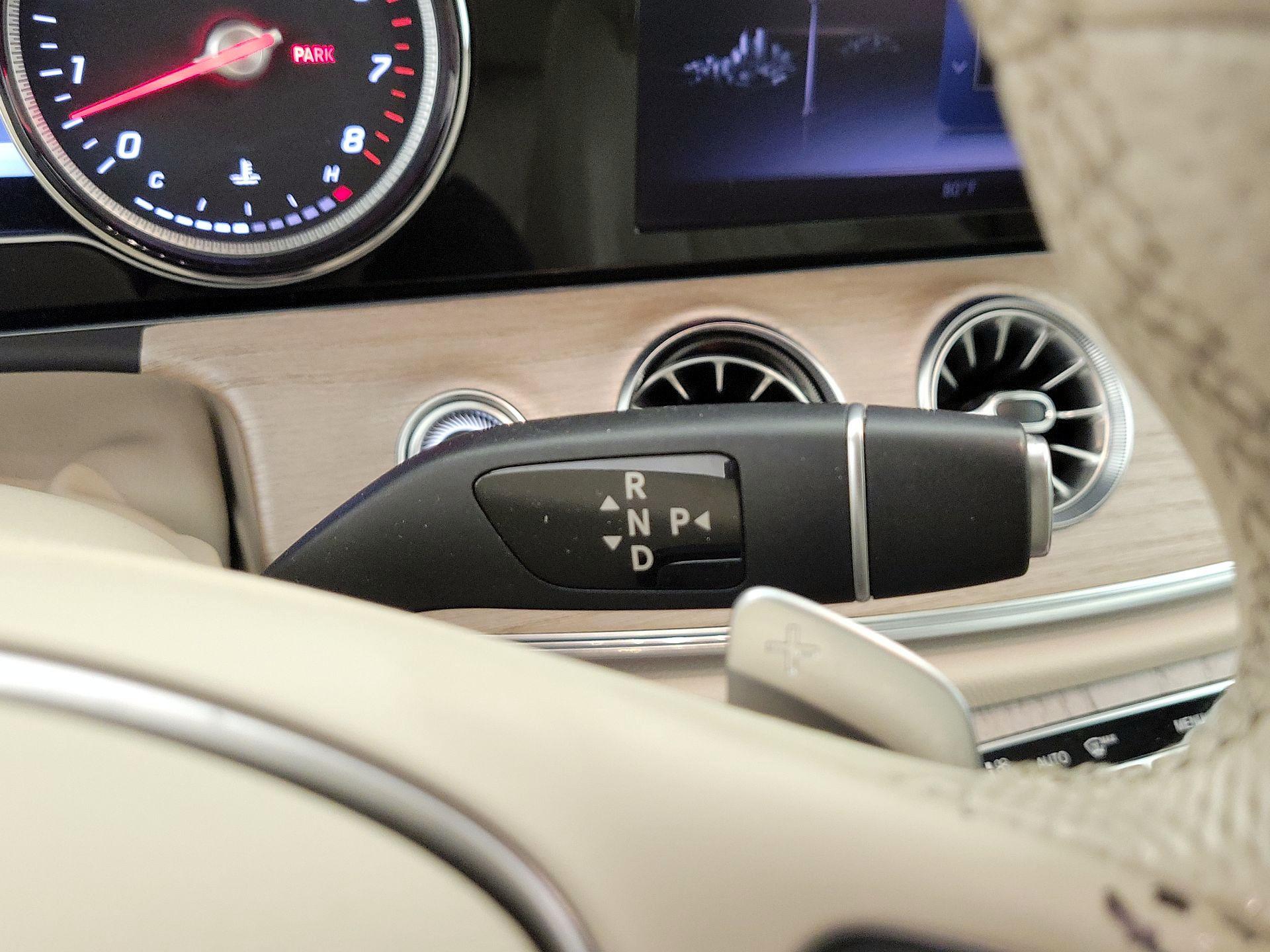 Thumbnail: 2018 Mercedes-Benz E-Class - 18