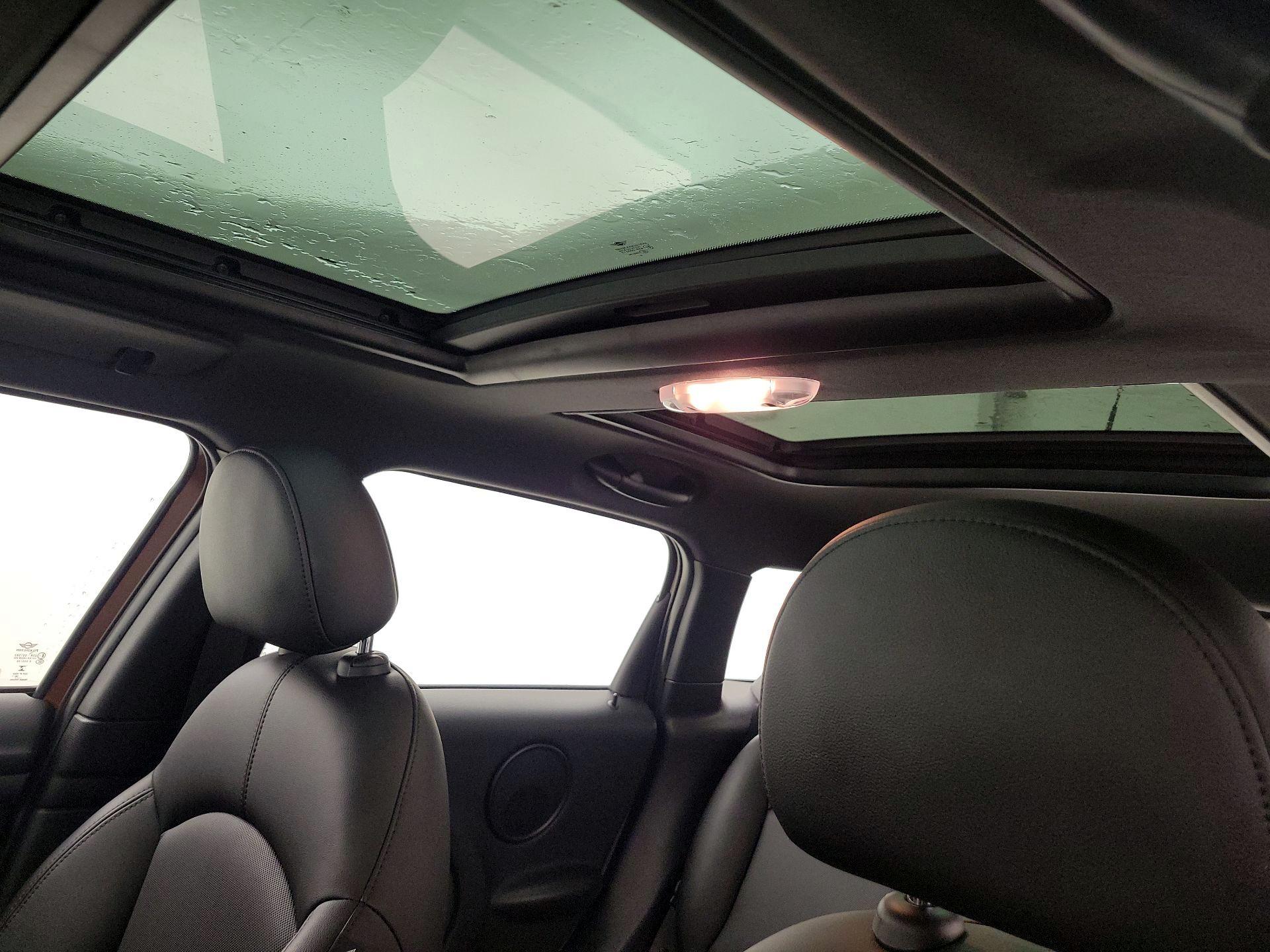 Thumbnail: 2015 MINI Cooper Countryman - 16