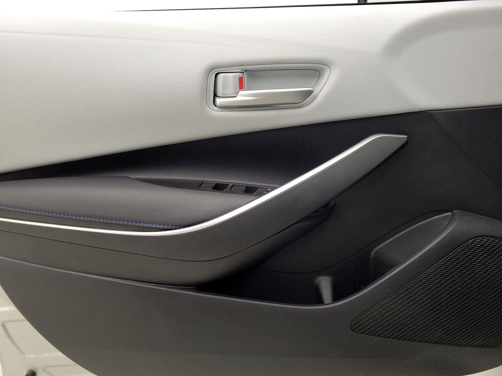 Thumbnail: 2022 Toyota Corolla - 12