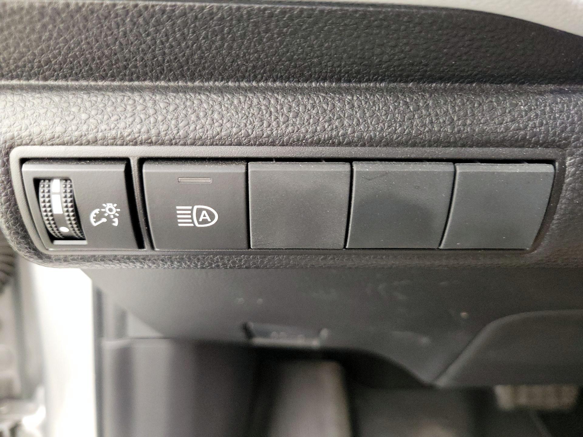 Thumbnail: 2022 Toyota Corolla - 13