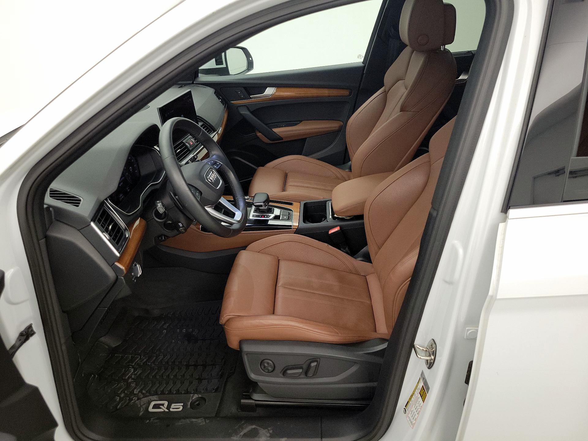 Thumbnail: 2022 Audi Q5 - 11