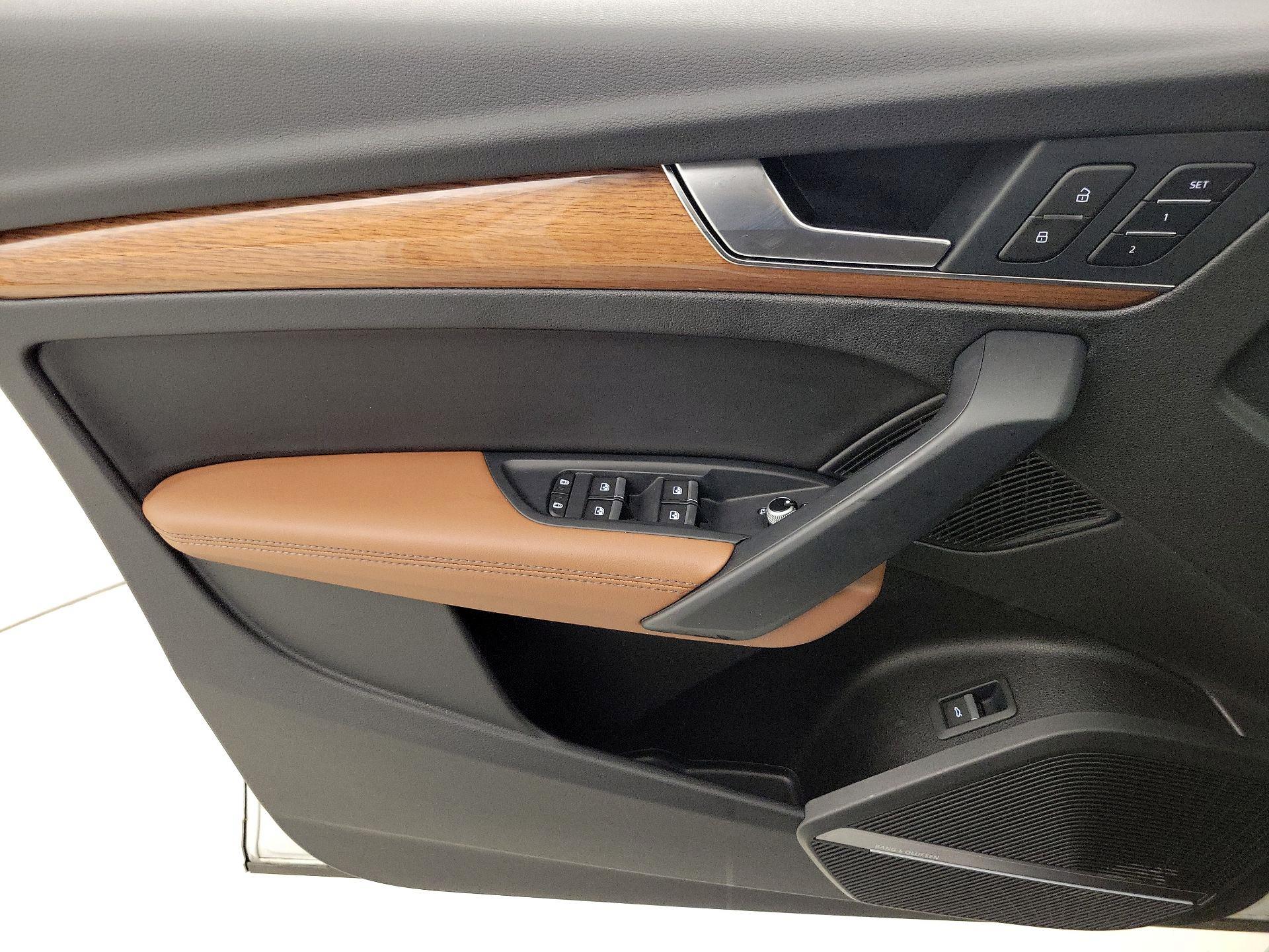 Thumbnail: 2022 Audi Q5 - 12