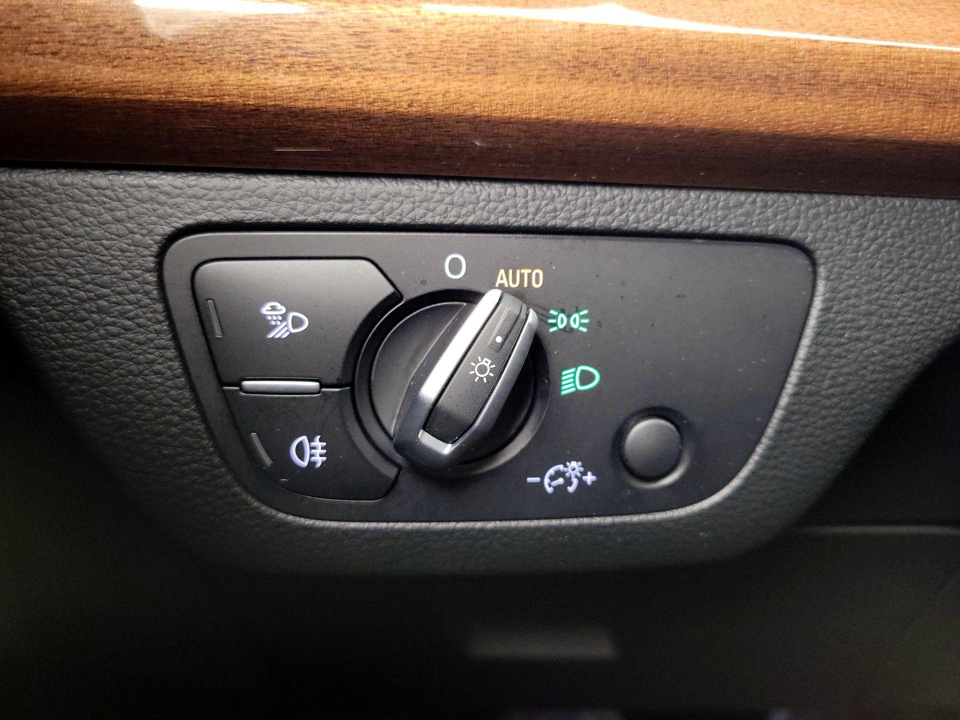 Thumbnail: 2022 Audi Q5 - 13