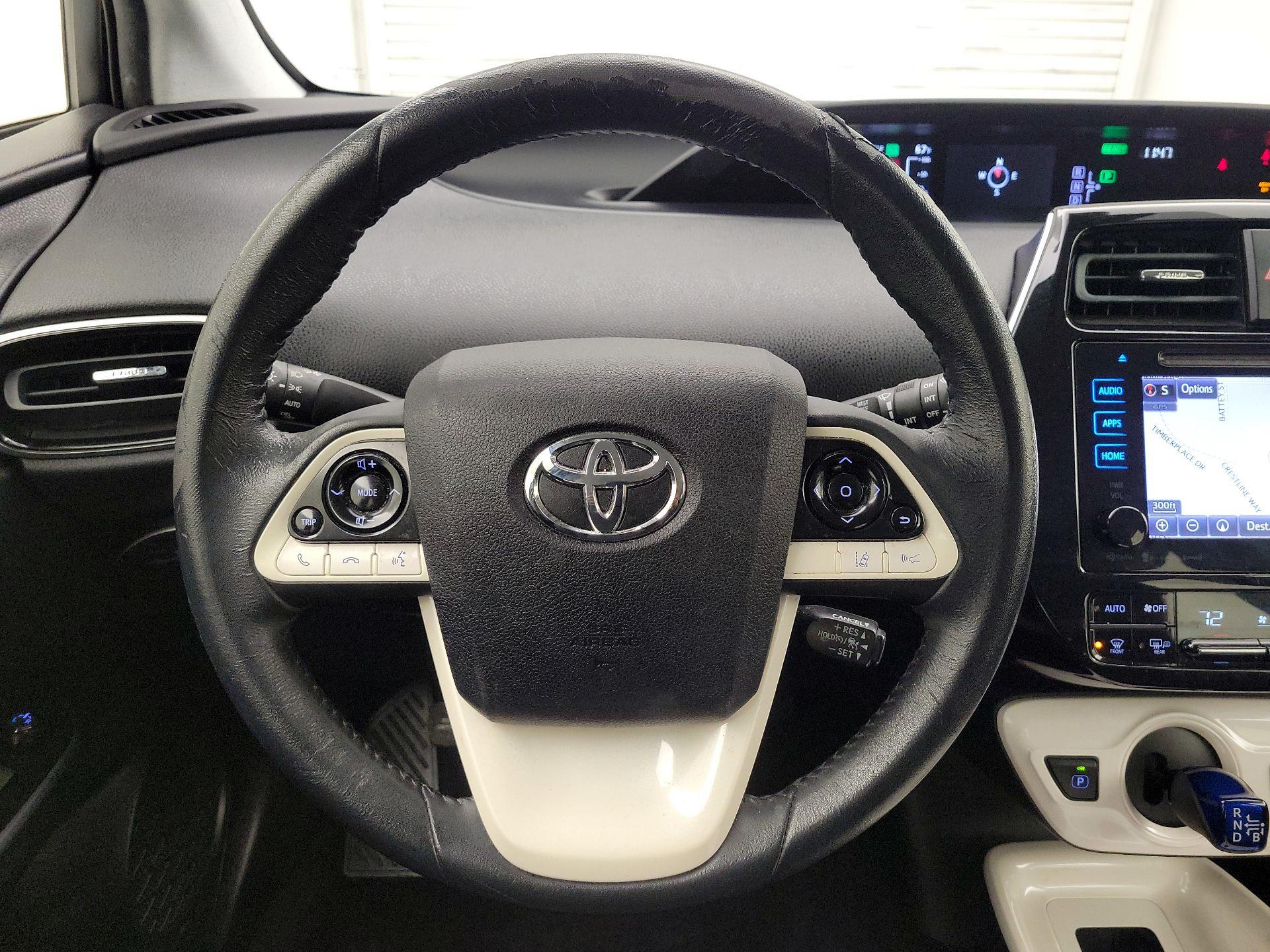 Thumbnail: 2017 Toyota Prius - 10