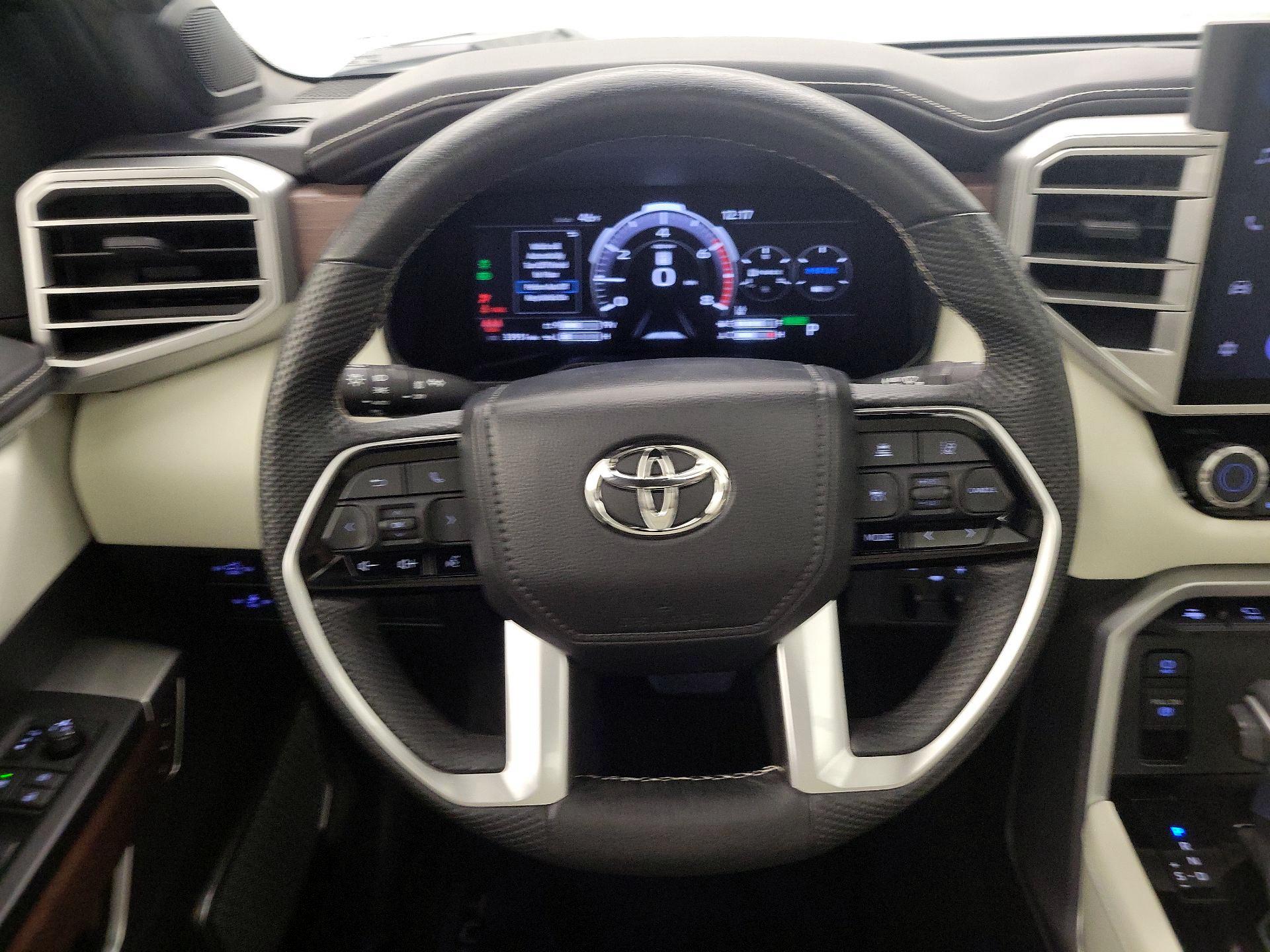 Thumbnail: 2022 Toyota Tundra - 10