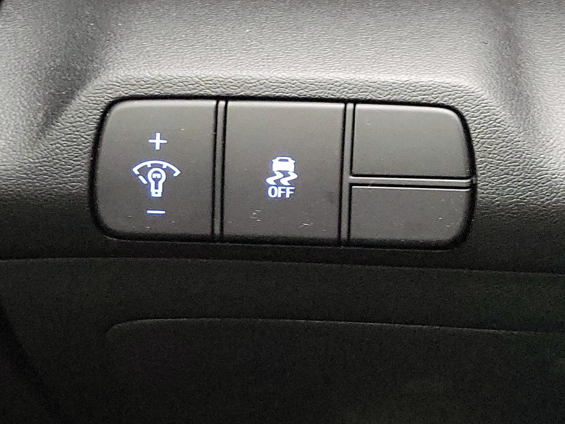 Thumbnail: 2024 Hyundai Elantra - 13