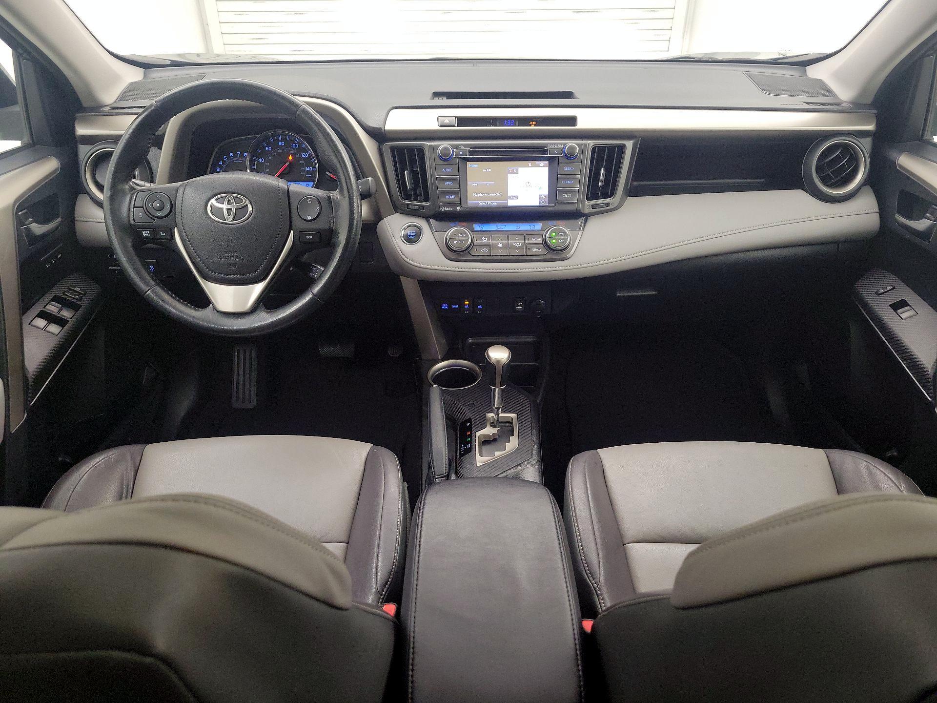 Thumbnail: 2015 Toyota RAV4 - 9